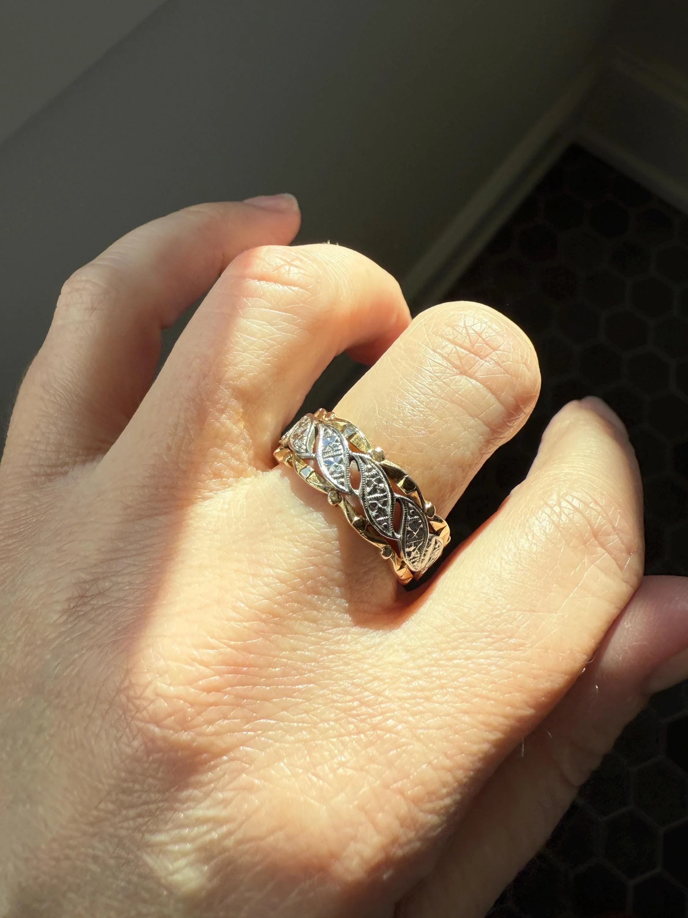 Swirling Art Deco ANTIQUE Two Tone 14k Gold Ring Eternity Wide Band Wedding Chunky Stacker Illusion Chiseled Rivet Cigar - Image 16