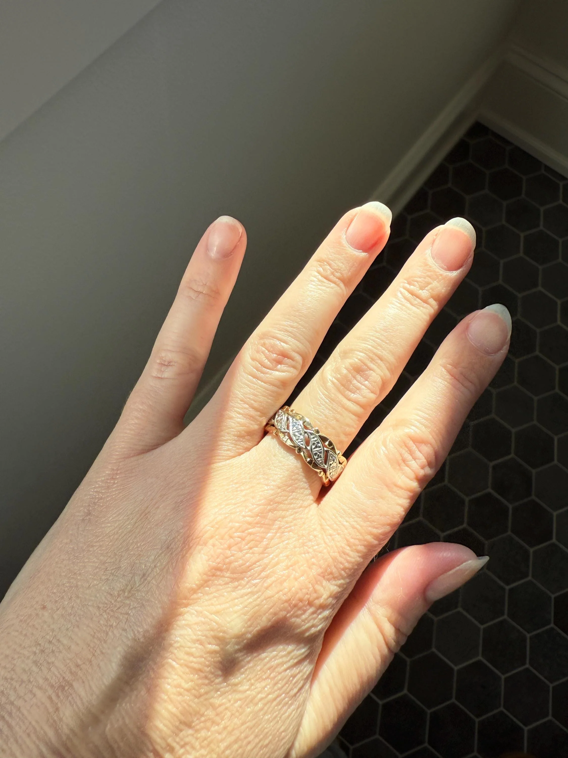 Swirling Art Deco ANTIQUE Two Tone 14k Gold Ring Eternity Wide Band Wedding Chunky Stacker Illusion Chiseled Rivet Cigar - Image 17