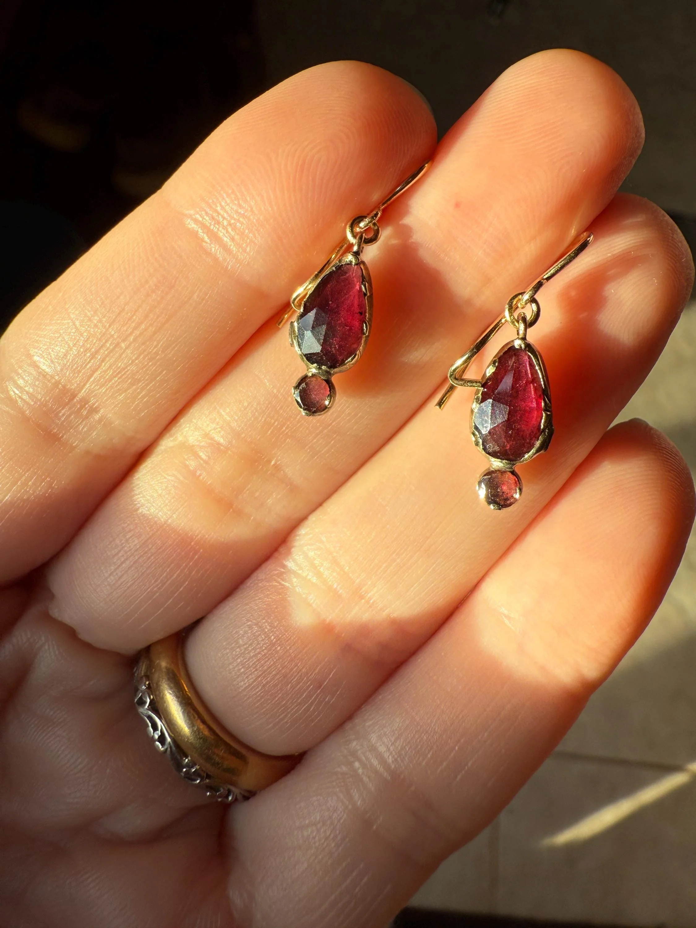 Teardrop Dangles Antique PERPIGNAN GARNET Earrings 18k Gold 14k Ear Wires French Dormouse Rose Cut Closed Back Almandine Glowing - Image 6