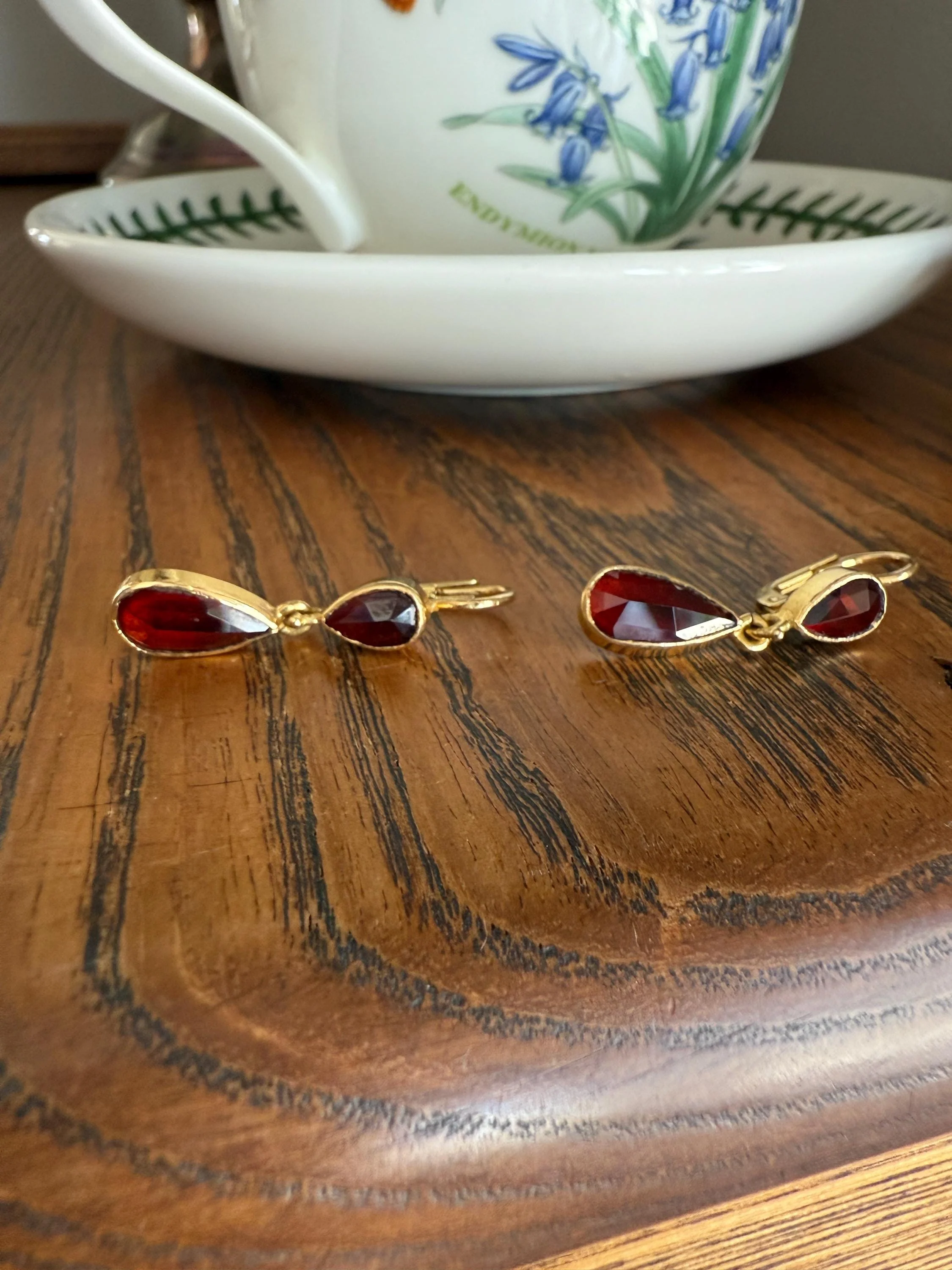 Teardrop Dangles Vintage Pear PERPIGNAN GARNET Earrings 18k Gold  French Dormouse Rose Cut Closed Back Crimson Red - Image 10