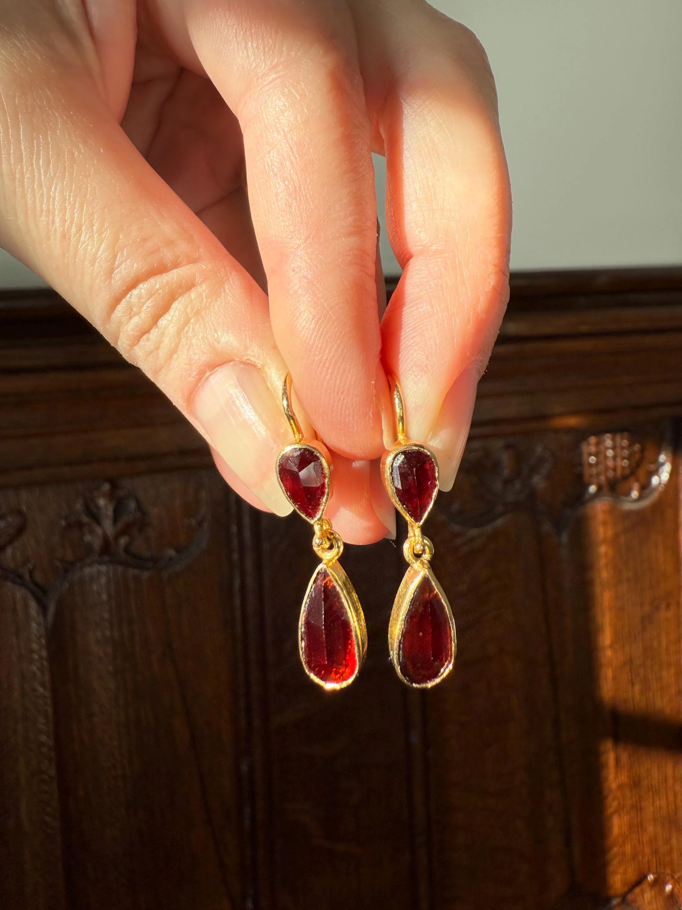 Teardrop Dangles Vintage Pear PERPIGNAN GARNET Earrings 18k Gold  French Dormouse Rose Cut Closed Back Crimson Red - Image 2