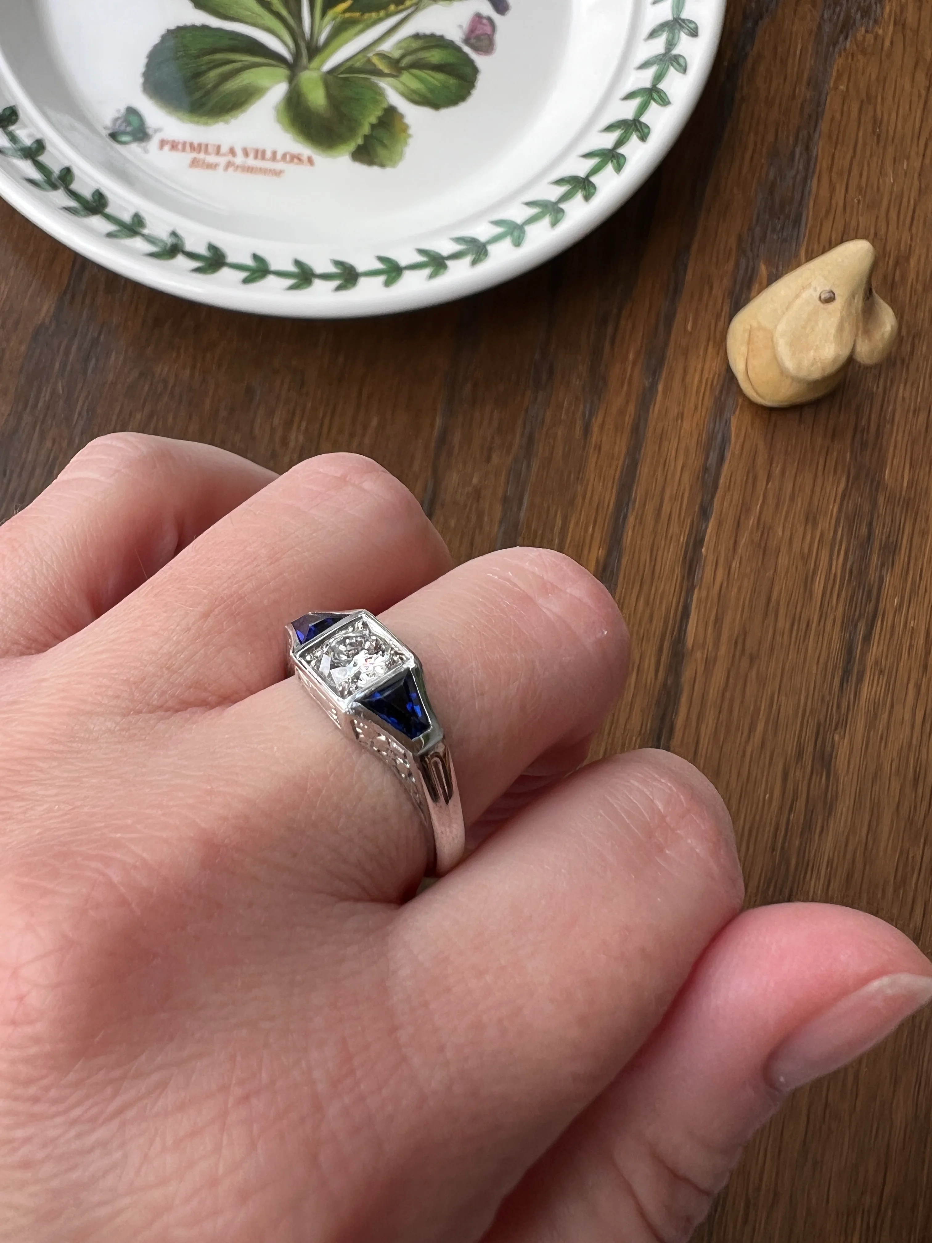 Three Stone FLORAL Engraved Vintage Art Deco Style .65Ct Diamond Sapphire Three Stone Ring French 18k White Gold - Image 13