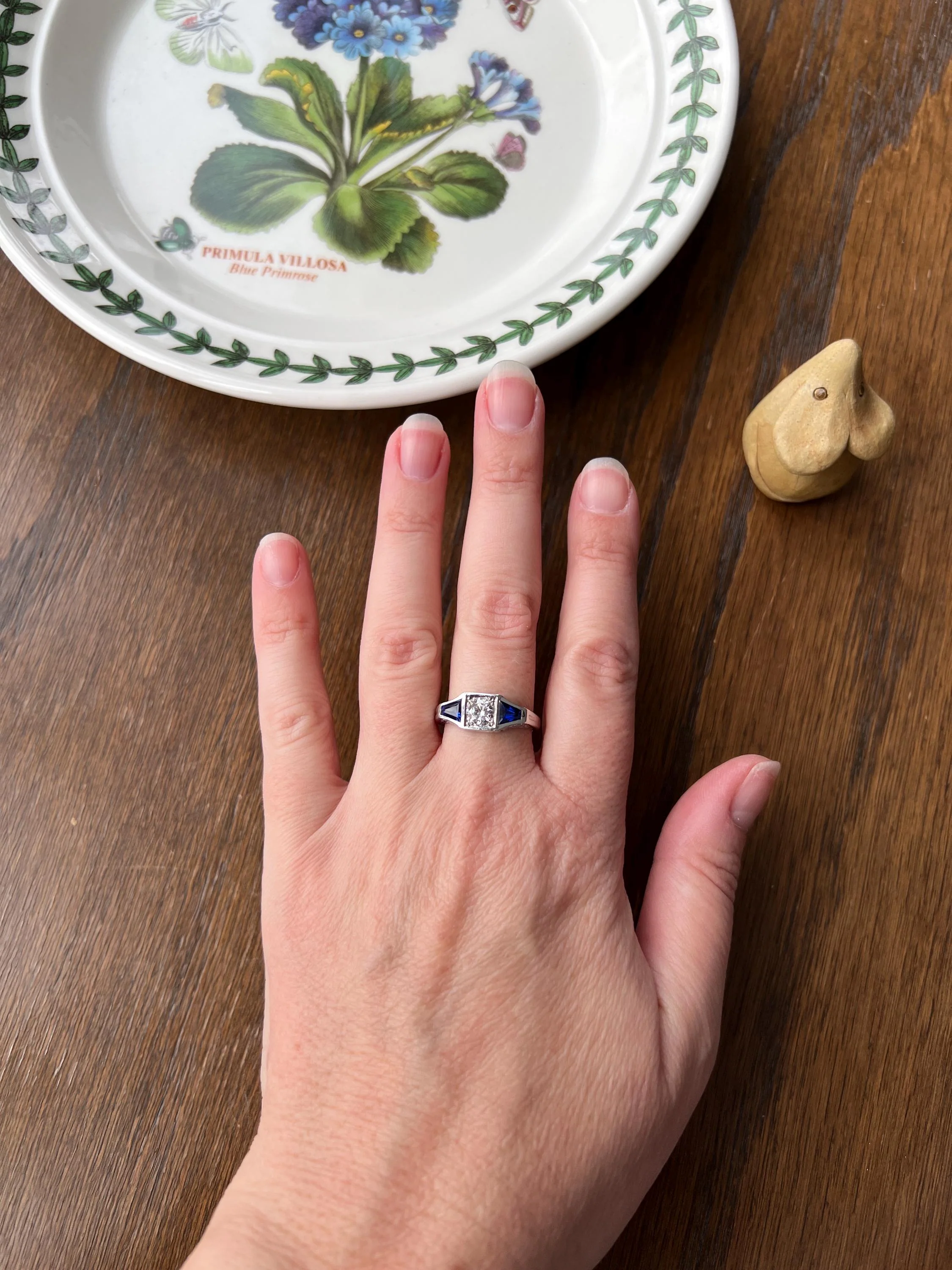 Three Stone FLORAL Engraved Vintage Art Deco Style .65Ct Diamond Sapphire Three Stone Ring French 18k White Gold - Image 6