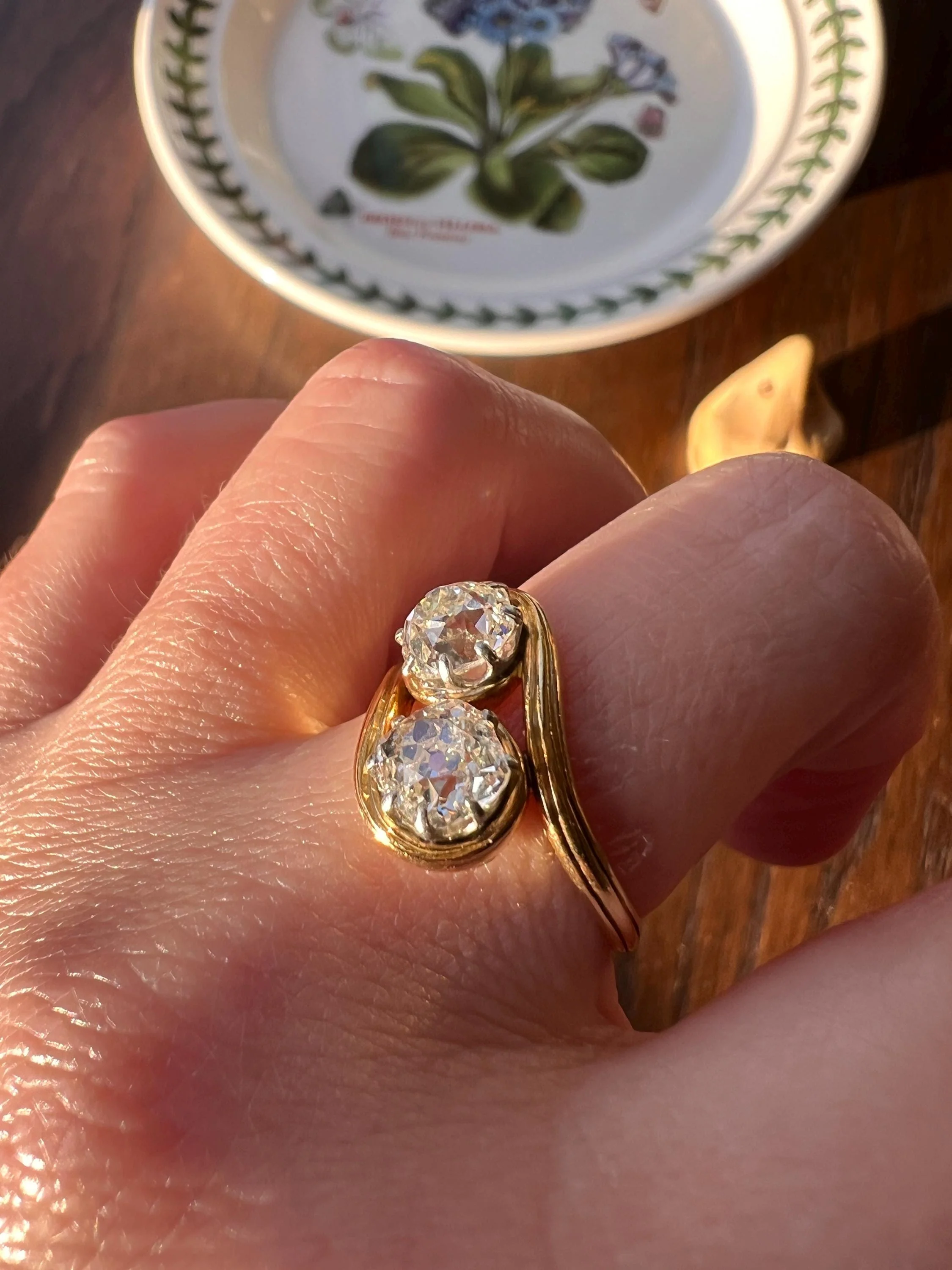 Toi et Moi 1.7 CARAT Old Mine Cut DIAMOND Chunky Two Stone Antique Ring French 18k Gold Angled Swirl Band Stacker Romantic Gift OMC 1.7Ctw - Image 4