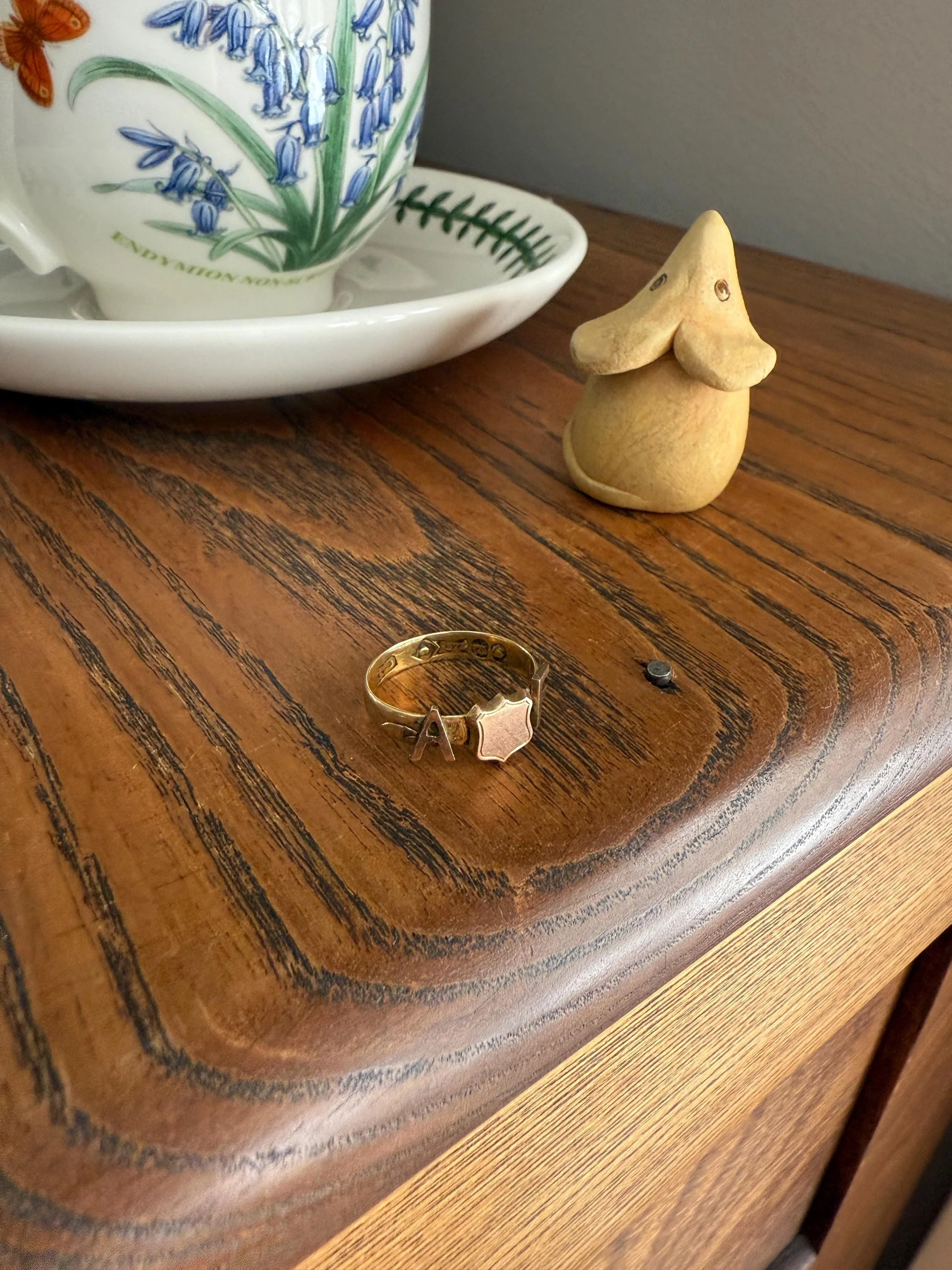 Unique " AF " Shield Signet Ring Antique Engraved Band 9k Gold Solid Unisex Stacker Figural Ready to Engrave / Personalize - Image 11