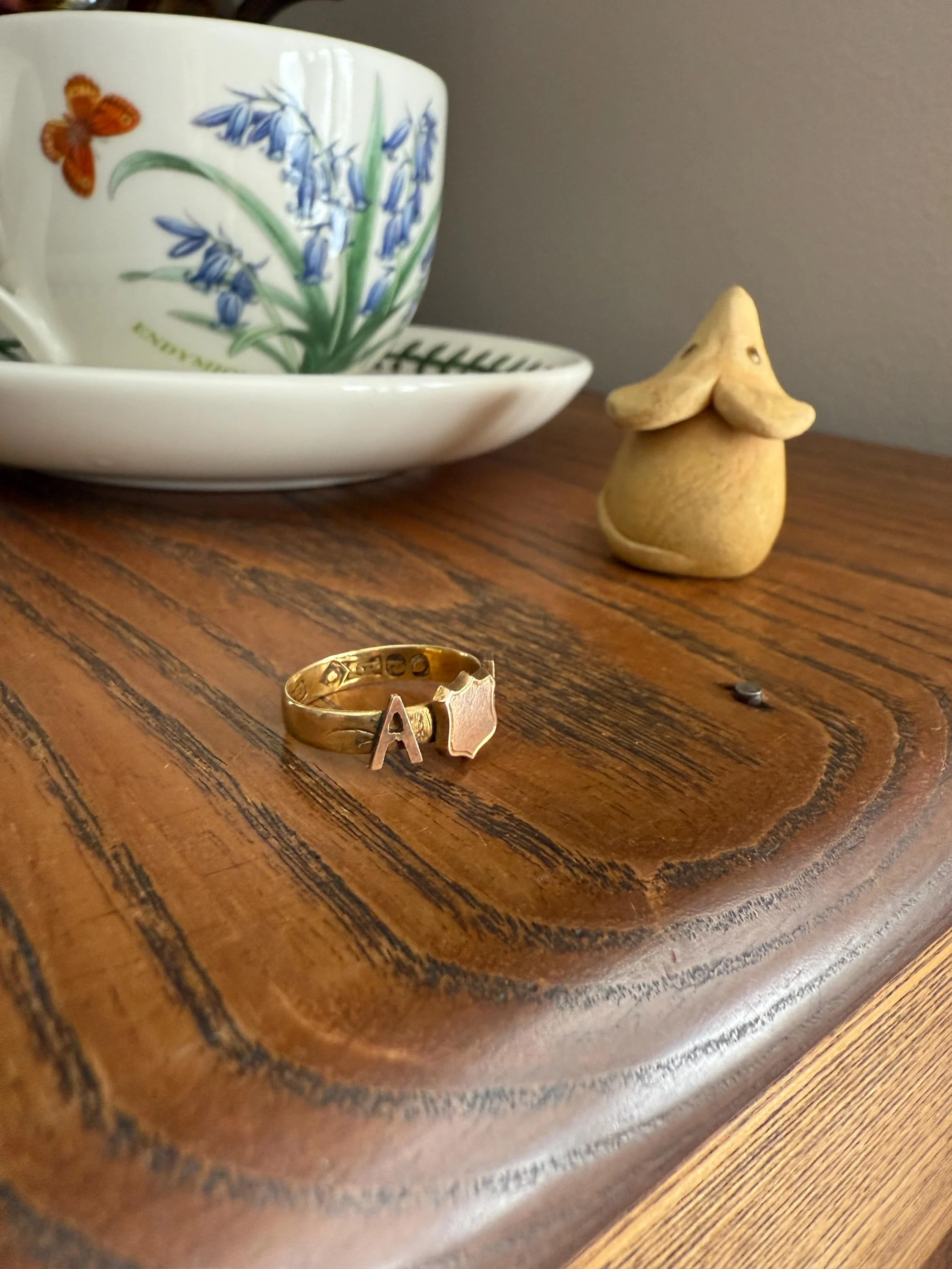Unique " AF " Shield Signet Ring Antique Engraved Band 9k Gold Solid Unisex Stacker Figural Ready to Engrave / Personalize - Image 9