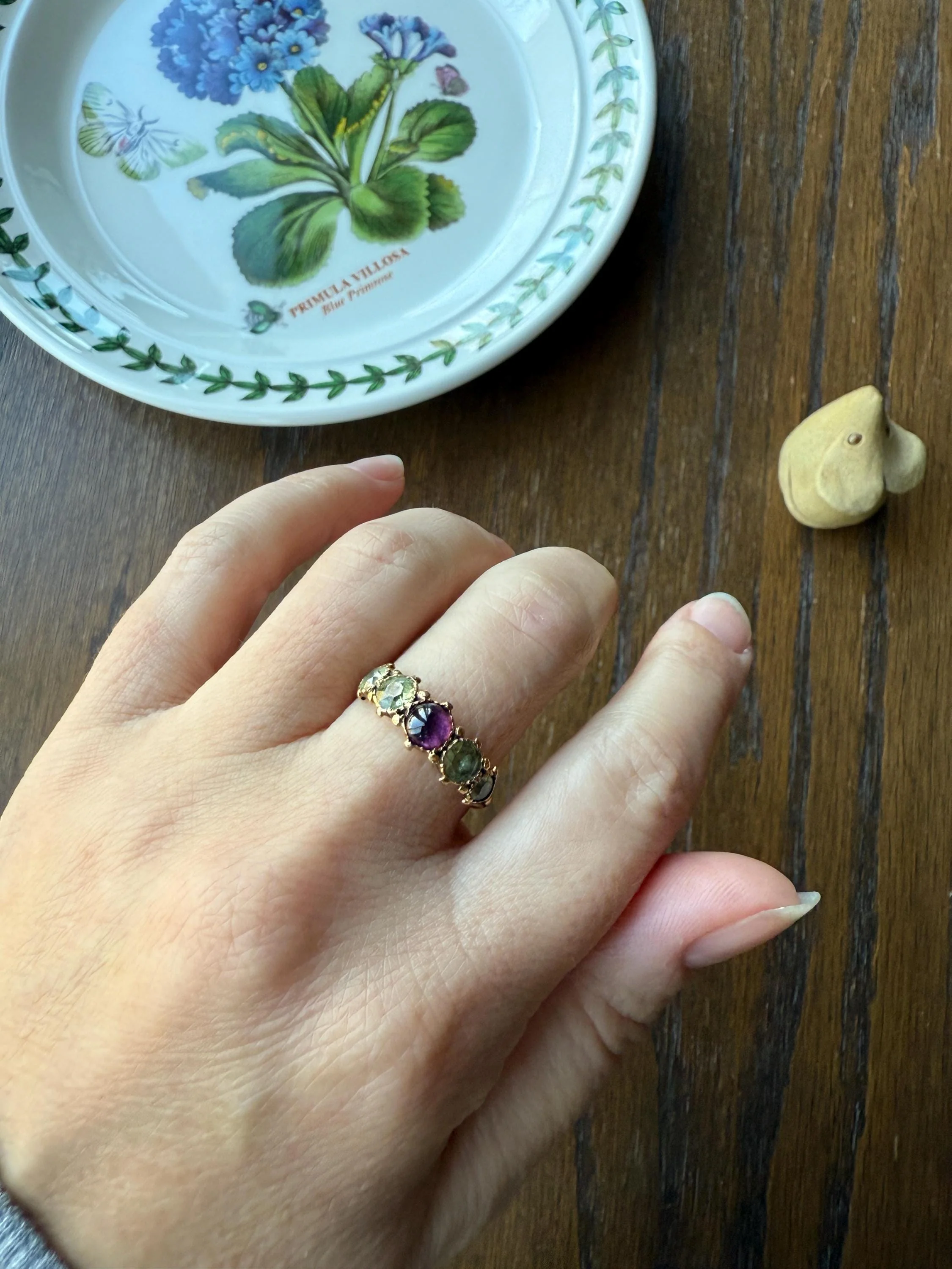 Unique Antique Georgian to Victorian Five Stone Old Cut Green Chrysoberyl & Cabochon Amethyst Stacker Band 18k Gold Ring Foiled Suffragette - Image 11