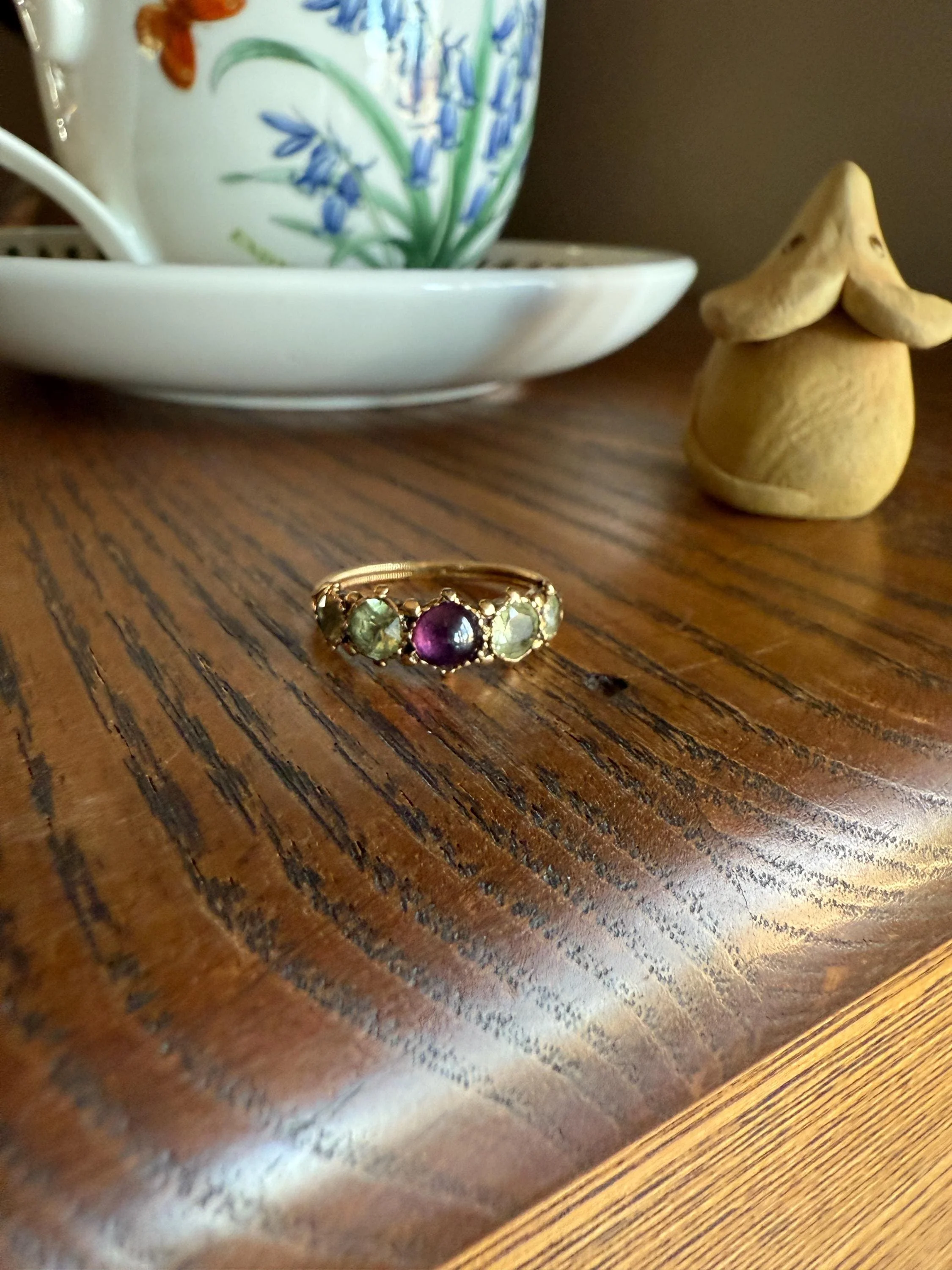 Unique Antique Georgian to Victorian Five Stone Old Cut Green Chrysoberyl & Cabochon Amethyst Stacker Band 18k Gold Ring Foiled Suffragette - Image 17