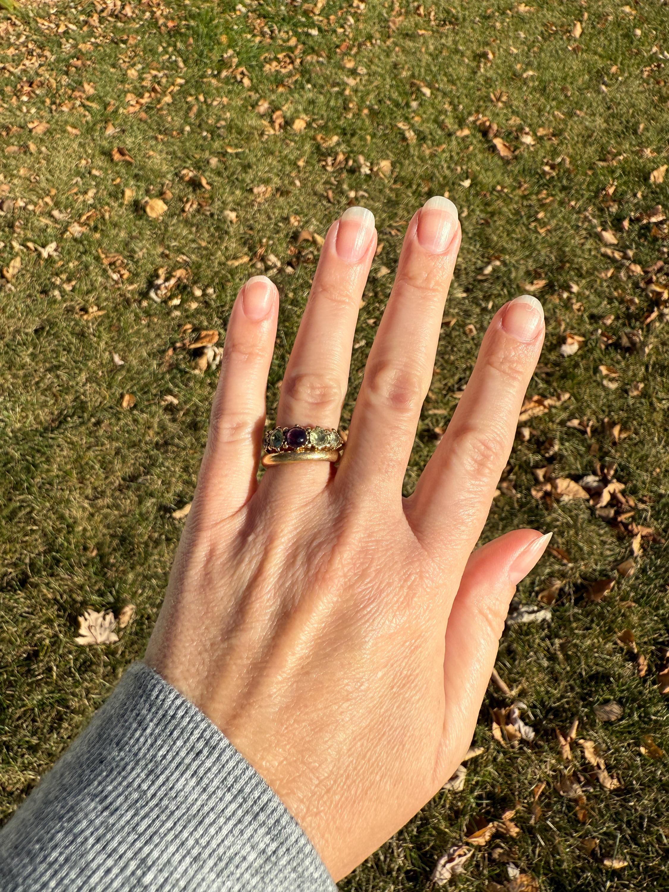 Unique Antique Georgian to Victorian Five Stone Old Cut Green Chrysoberyl & Cabochon Amethyst Stacker Band 18k Gold Ring Foiled Suffragette - Image 18