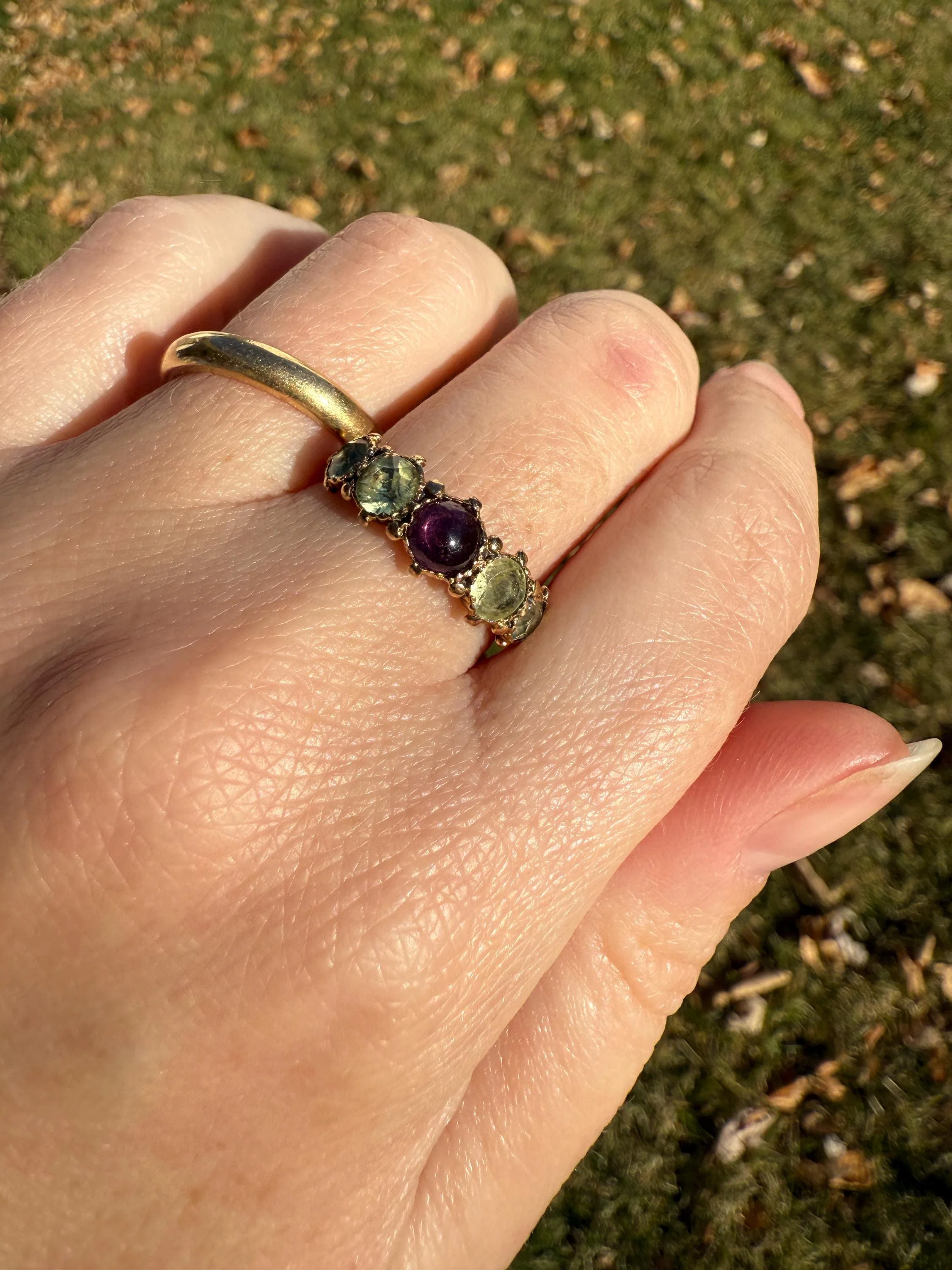 Unique Antique Georgian to Victorian Five Stone Old Cut Green Chrysoberyl & Cabochon Amethyst Stacker Band 18k Gold Ring Foiled Suffragette - Image 2