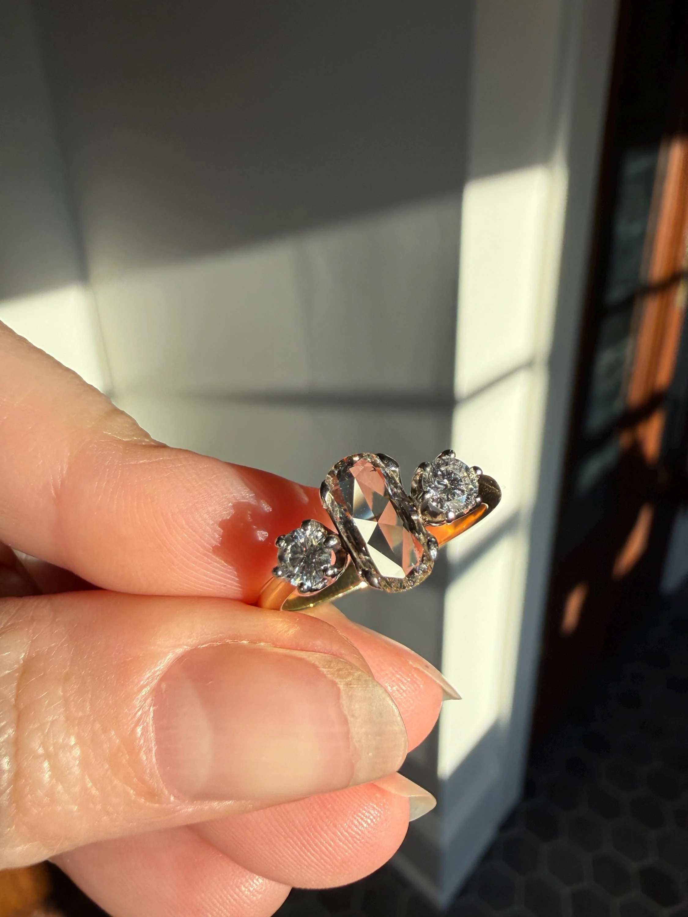 Unique Vintage Elongated Natural VS1 Portrait Rose Cut Three Stone DIAMOND Ring 18k Gold Solid Cushion Oval Stacker Band - Image 5