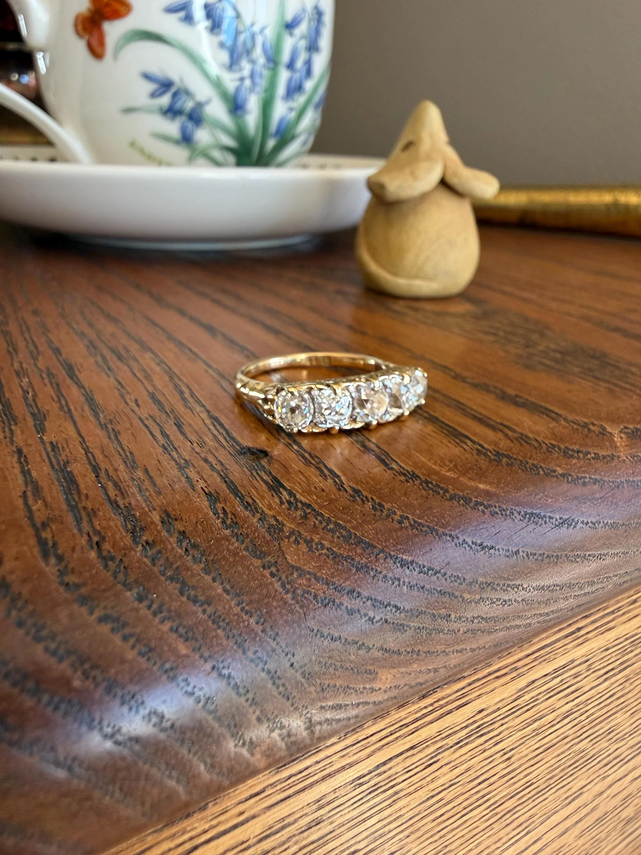 Victorian 2.25 Carats Antique Old Mine Cut Diamond Five Stone Ring 18k Gold Chunky Scrolled Ornate Band - Image 18
