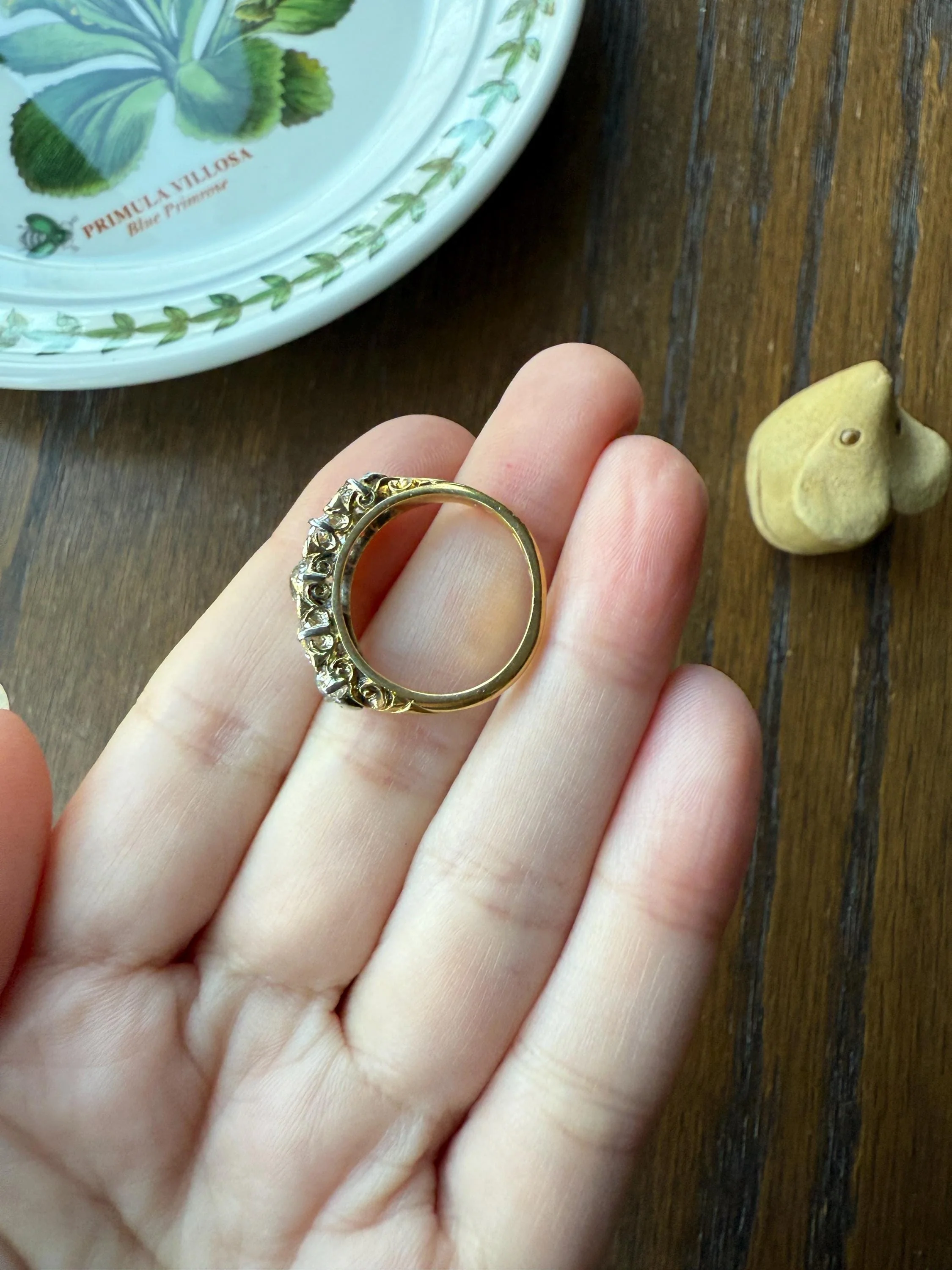 Victorian 2.75 Carats Antique Old Mine Cut Diamond Five Stone Ring Gemset Prong Spacers 18k Gold Rare Chunky Ornate Band - Image 20