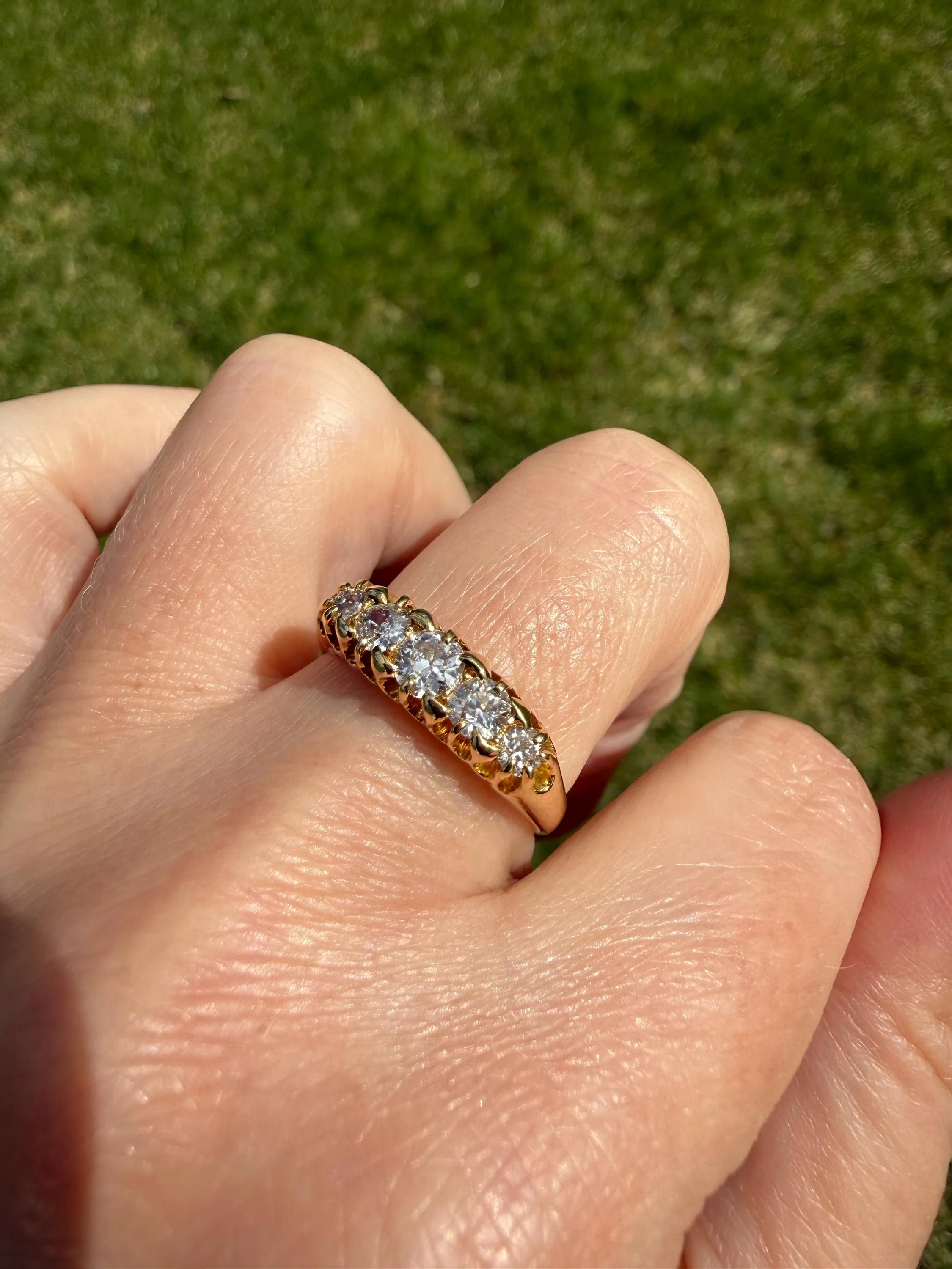 Victorian Antique .7 Carat Old Mine Cut Diamond Five Stone Ring Sturdy 18k GOLD Stacker Band OMC Daily Wearer - Image 3