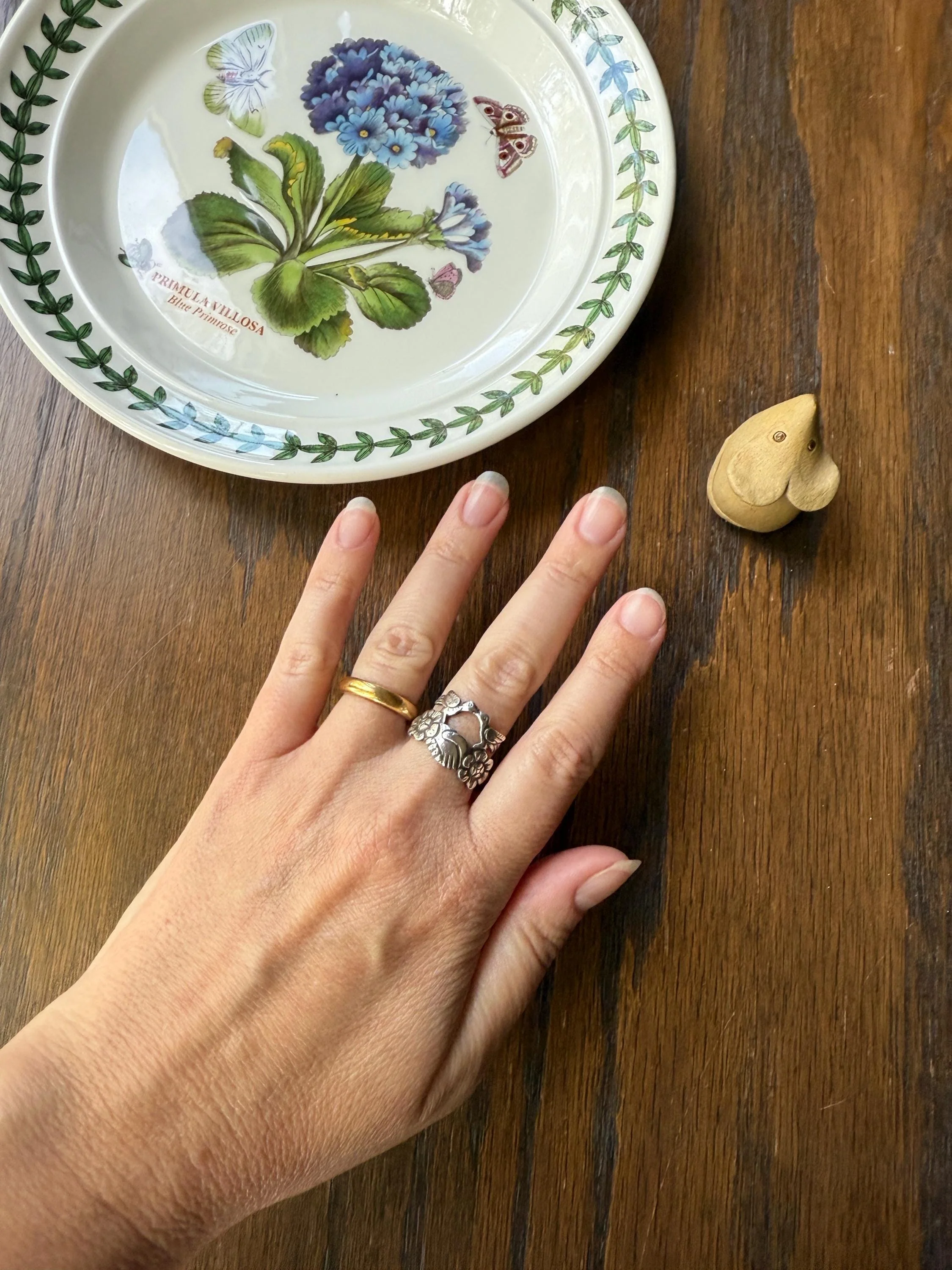 Victorian Antique LOVE BIRDS Floral French Fede Betrothal Ring Solid Silver Figural Traditional Engagement Band - Image 6