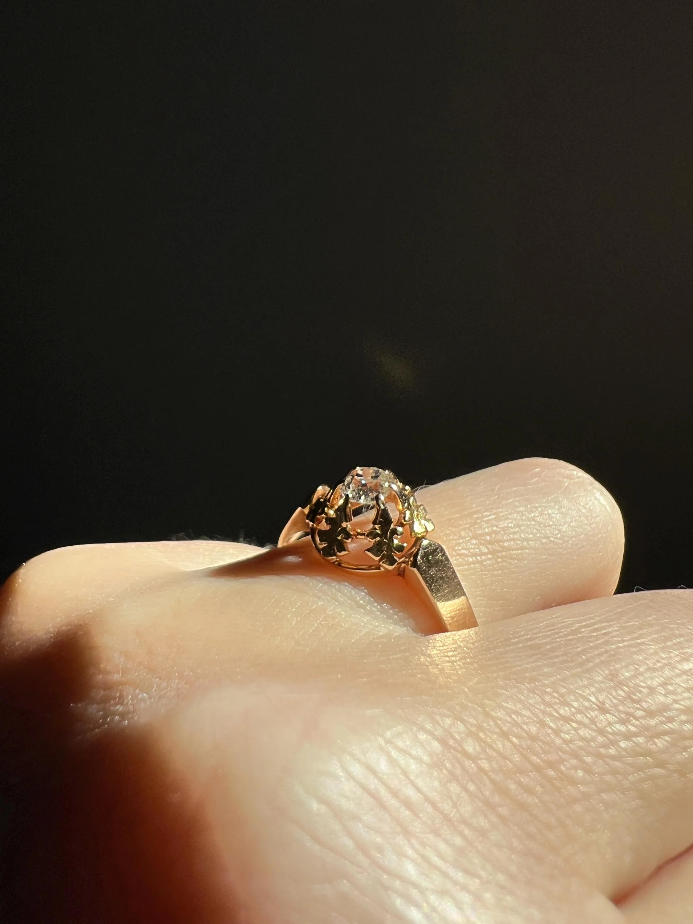 VICTORIAN Antique Old Mine Cut DIAMOND Engagement Ring 18k Rose Gold French Ornate Solitaire Fleur De Lis - Image 5