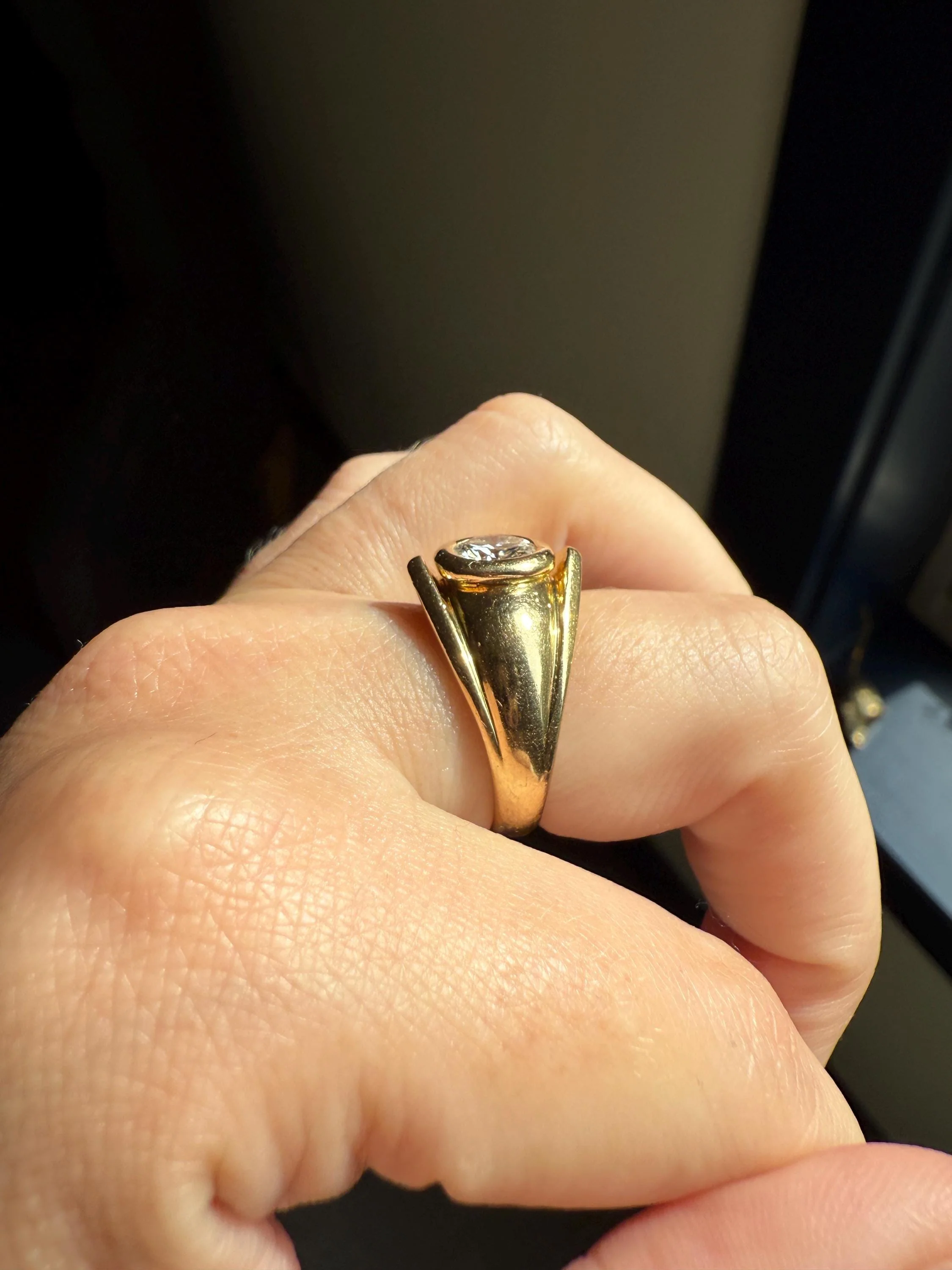 Vintage 1 Carat VVS1 A+ Quality DIAMOND Chevron Ring With DATED RECEIPT French 18k Gold Unisex Gypsy Solitaire Chunky Wide Band - Image 4