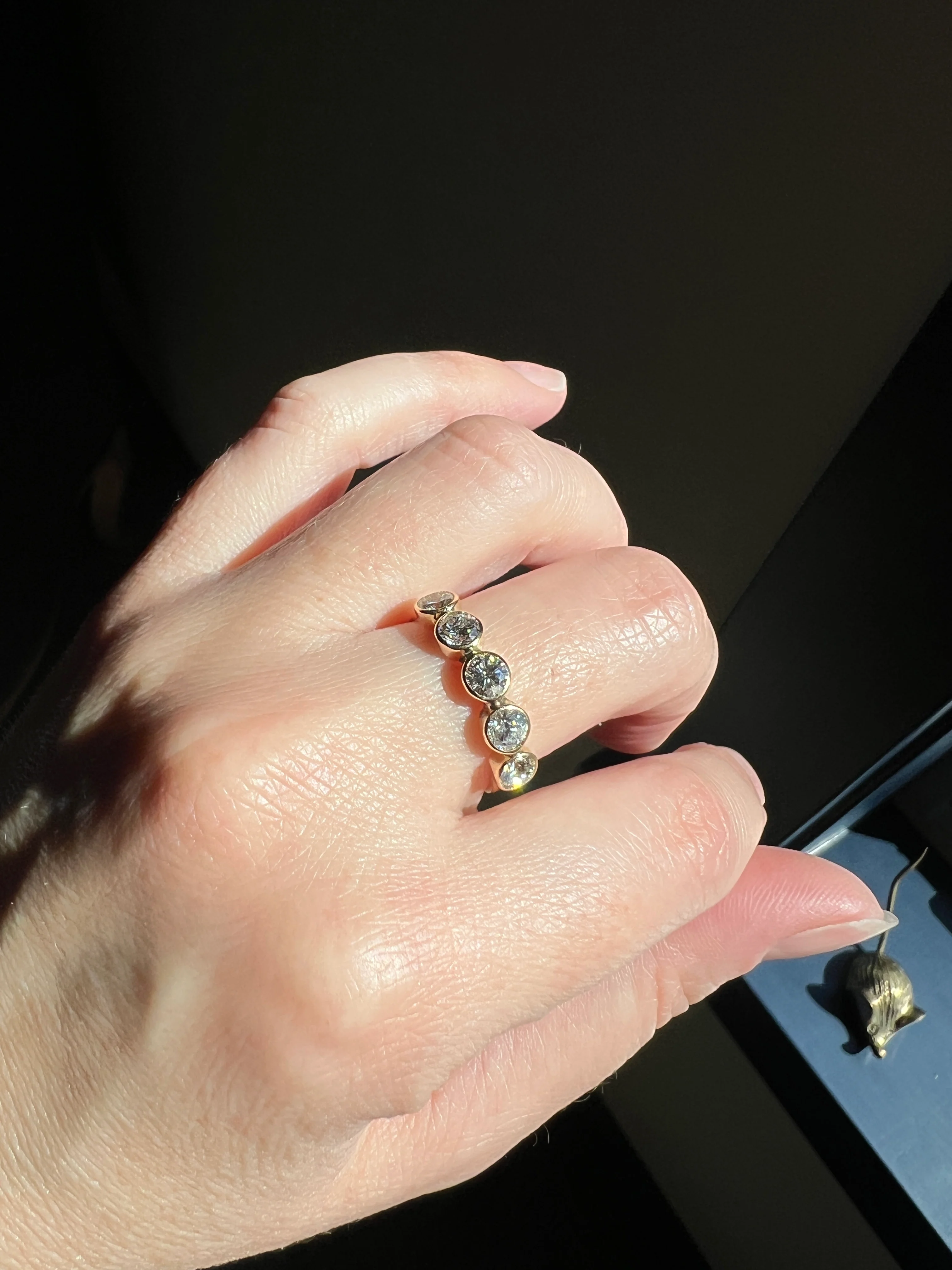 Vintage 1.35 Carat DIAMOND Uniform Five Stone Band Stacker Ring 18k Gold French Wedding Circular Bezel Set Half Hoop - Image 17