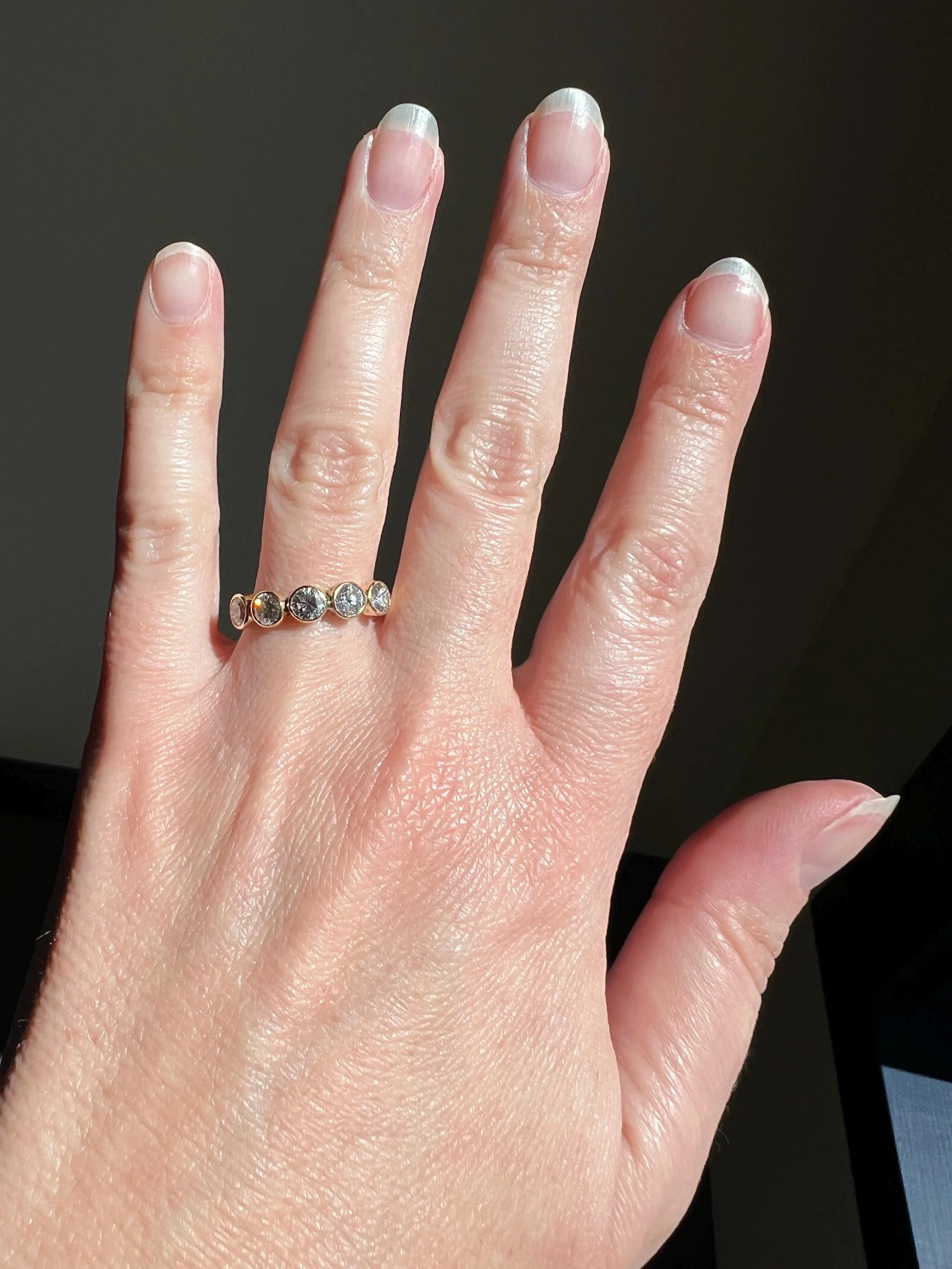 Vintage 1.35 Carat DIAMOND Uniform Five Stone Band Stacker Ring 18k Gold French Wedding Circular Bezel Set Half Hoop - Image 7