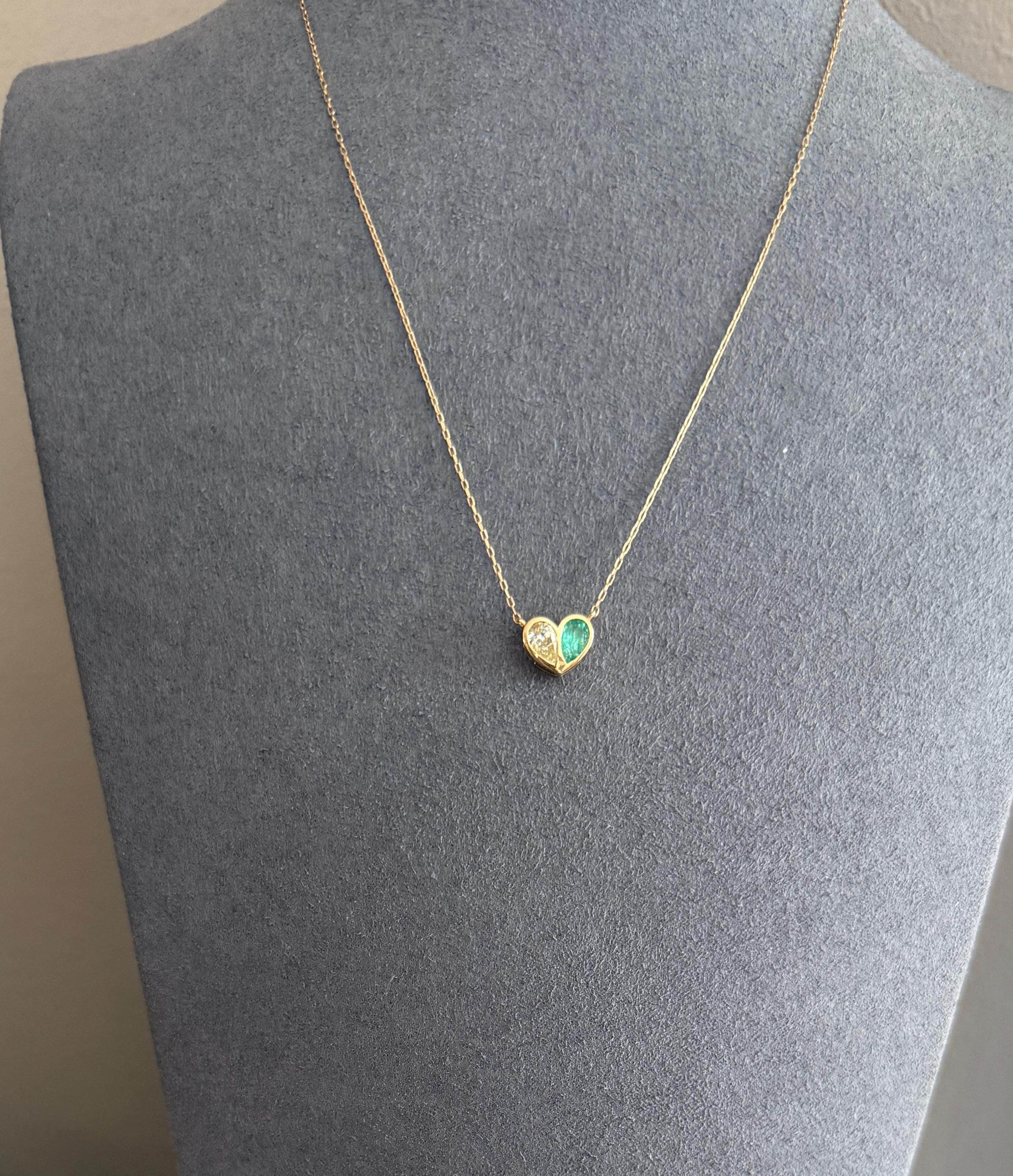 Vintage 18k Gold Fancy Light Yellow PEAR Diamond Natural EMERALD Heart Pendant Toi et Moi Necklace Green Figural Sparkle Fixed Chain - Image 9