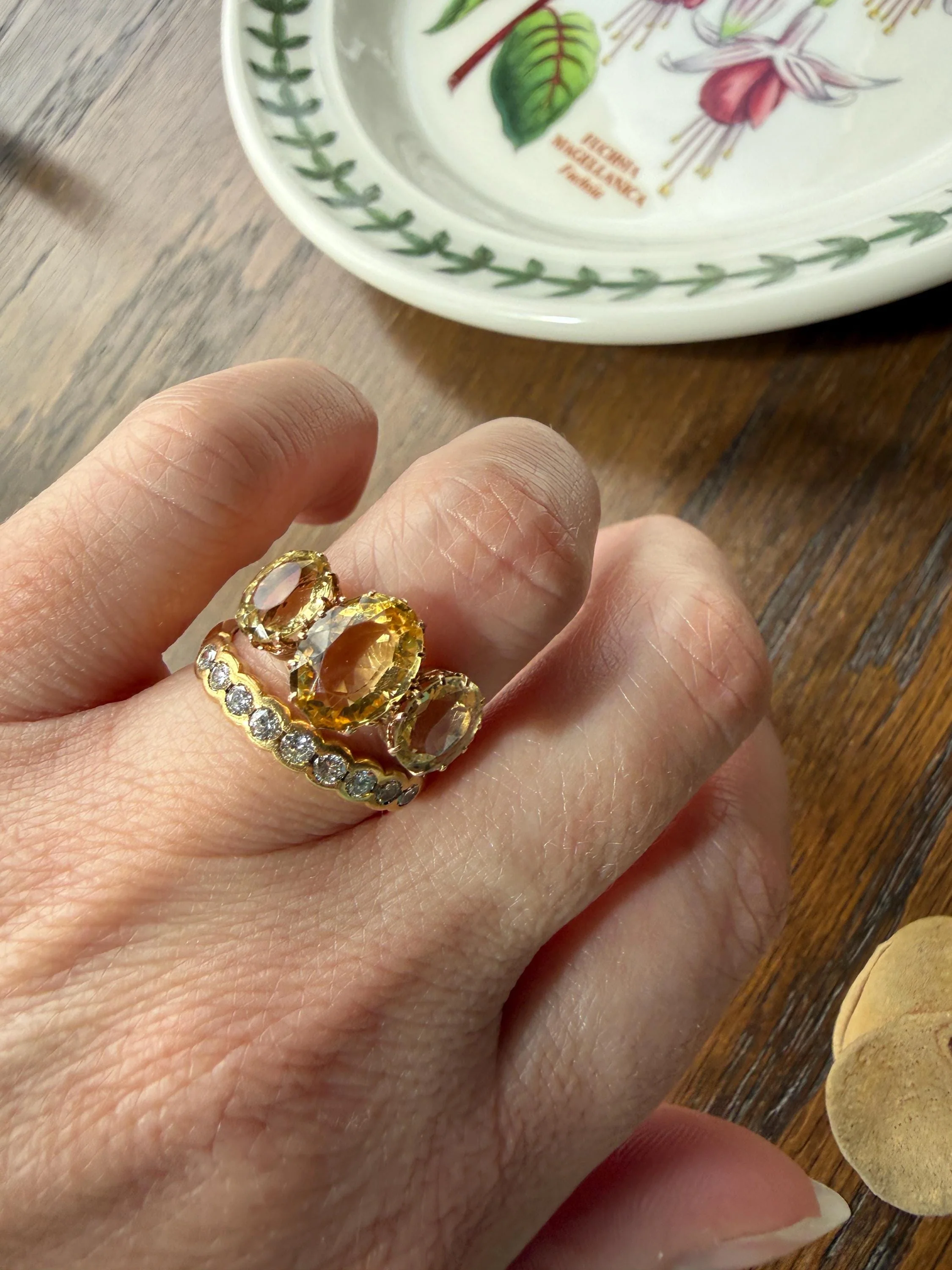 Vintage 18k Gold Nine Stone Diamond Wedding Skinny Band Minimalist Stacker Ring Scalloped Bezel Setting - Image 6