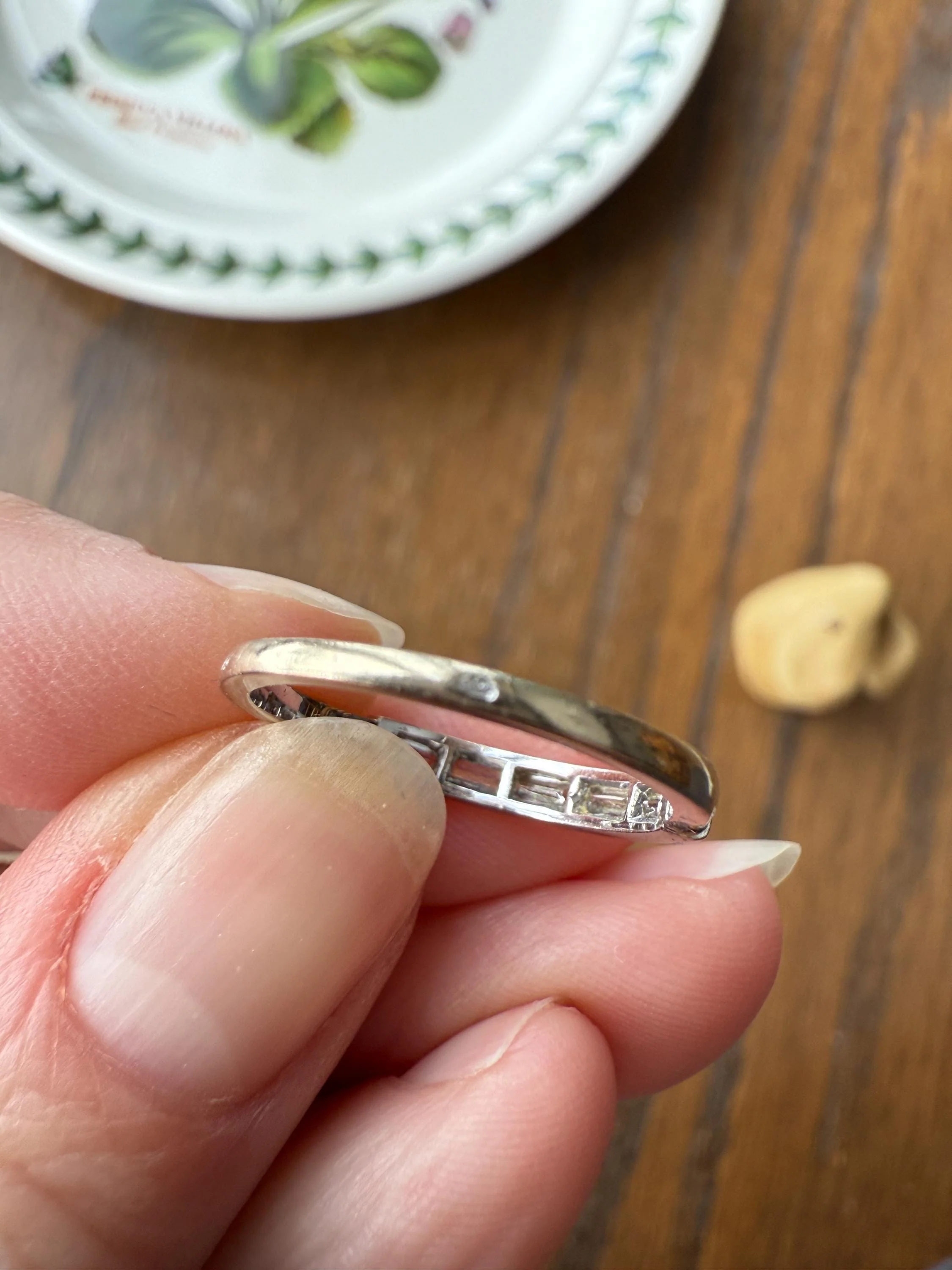 Vintage 18k White Gold Solid Eye Clean East West Five Stone Baguette Diamond Ring Skinny Stacker Band - Image 19