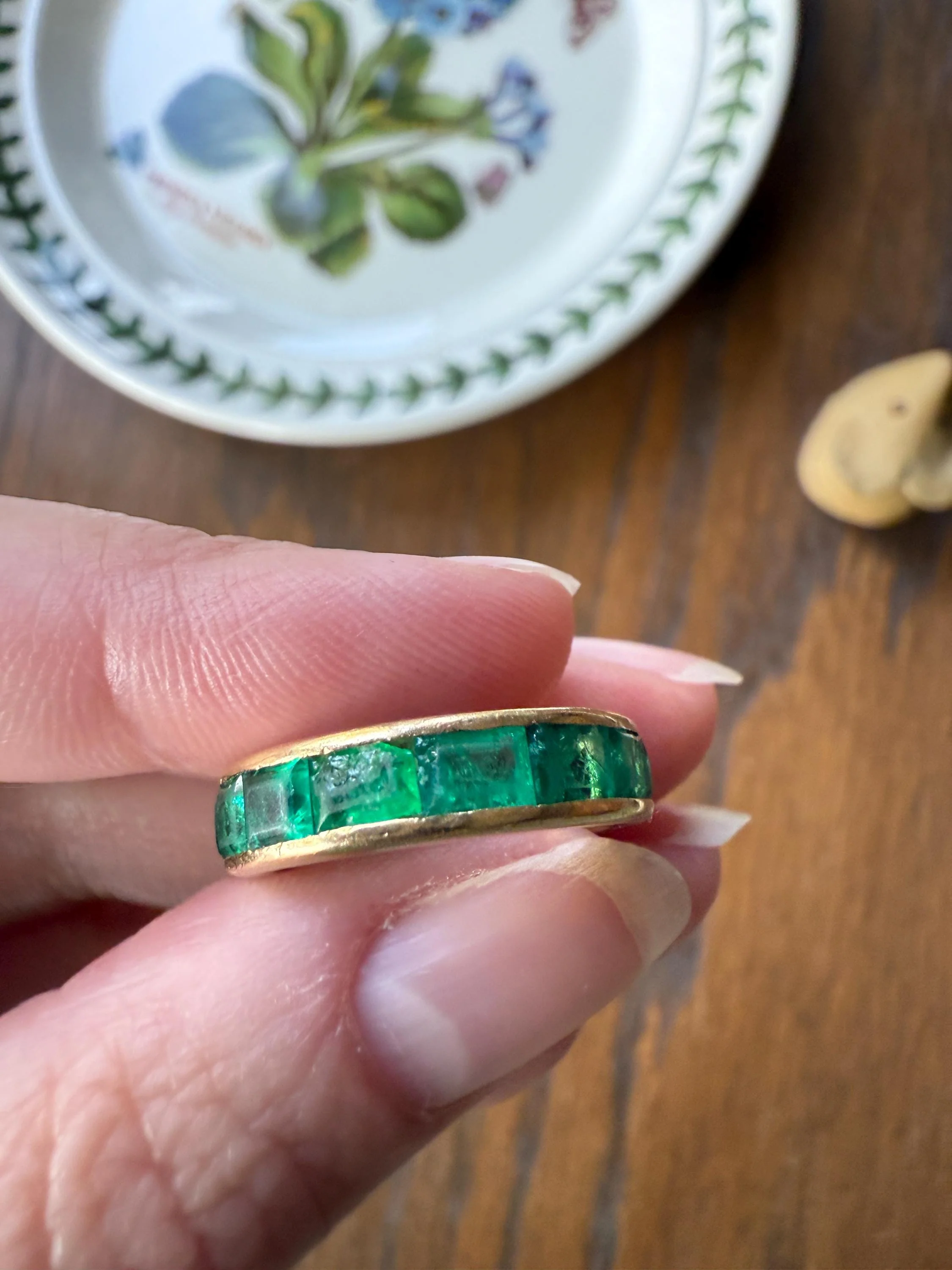 Vintage 5mm Channel Set 14 EMERALD Full ETERNITY Band Ring 18k Gold 2.25 Carat Skinny Line Stacker French Chunky Green - Image 10