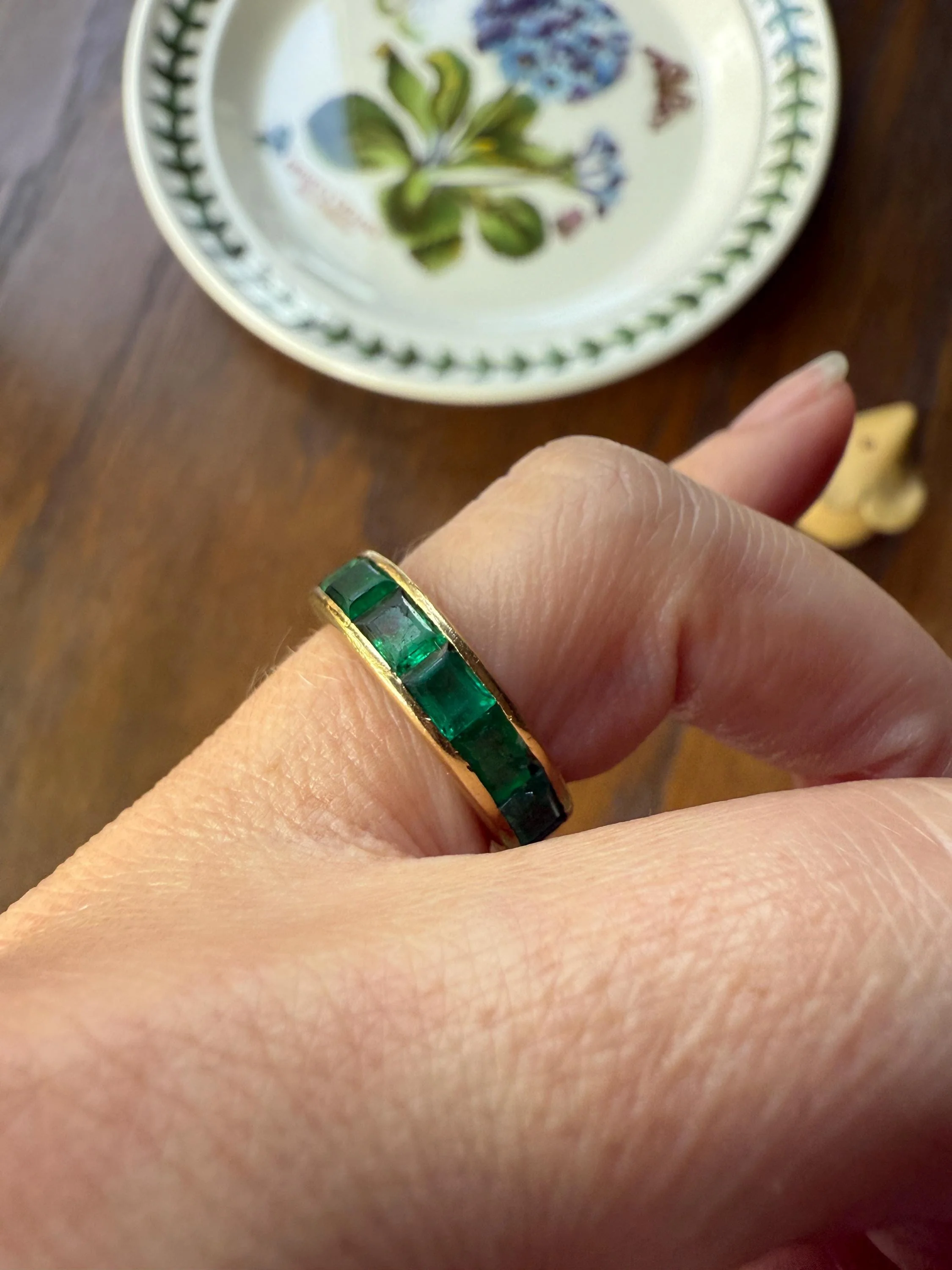 Vintage 5mm Channel Set 14 EMERALD Full ETERNITY Band Ring 18k Gold 2.25 Carat Skinny Line Stacker French Chunky Green - Image 2
