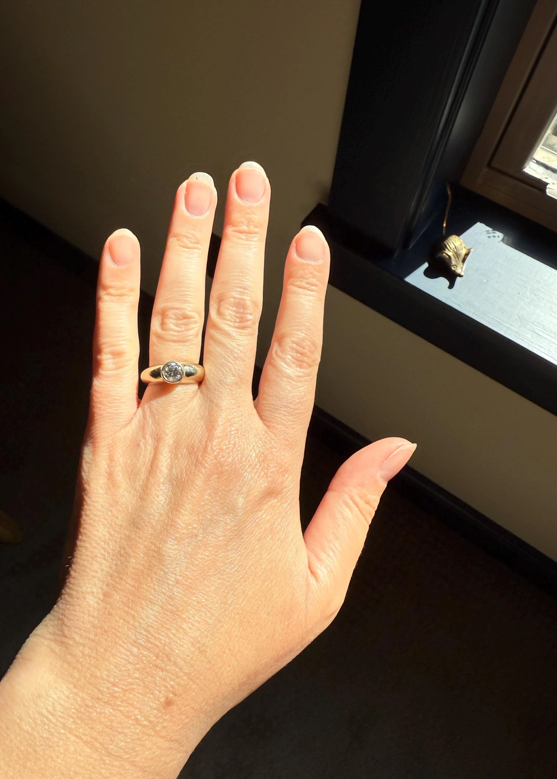 Vintage .73 Carat Transitional Cut DIAMOND Gypsy Bezel Set Ring Stacker Band Pale Yellow 18k Gold Solitaire - Image 3
