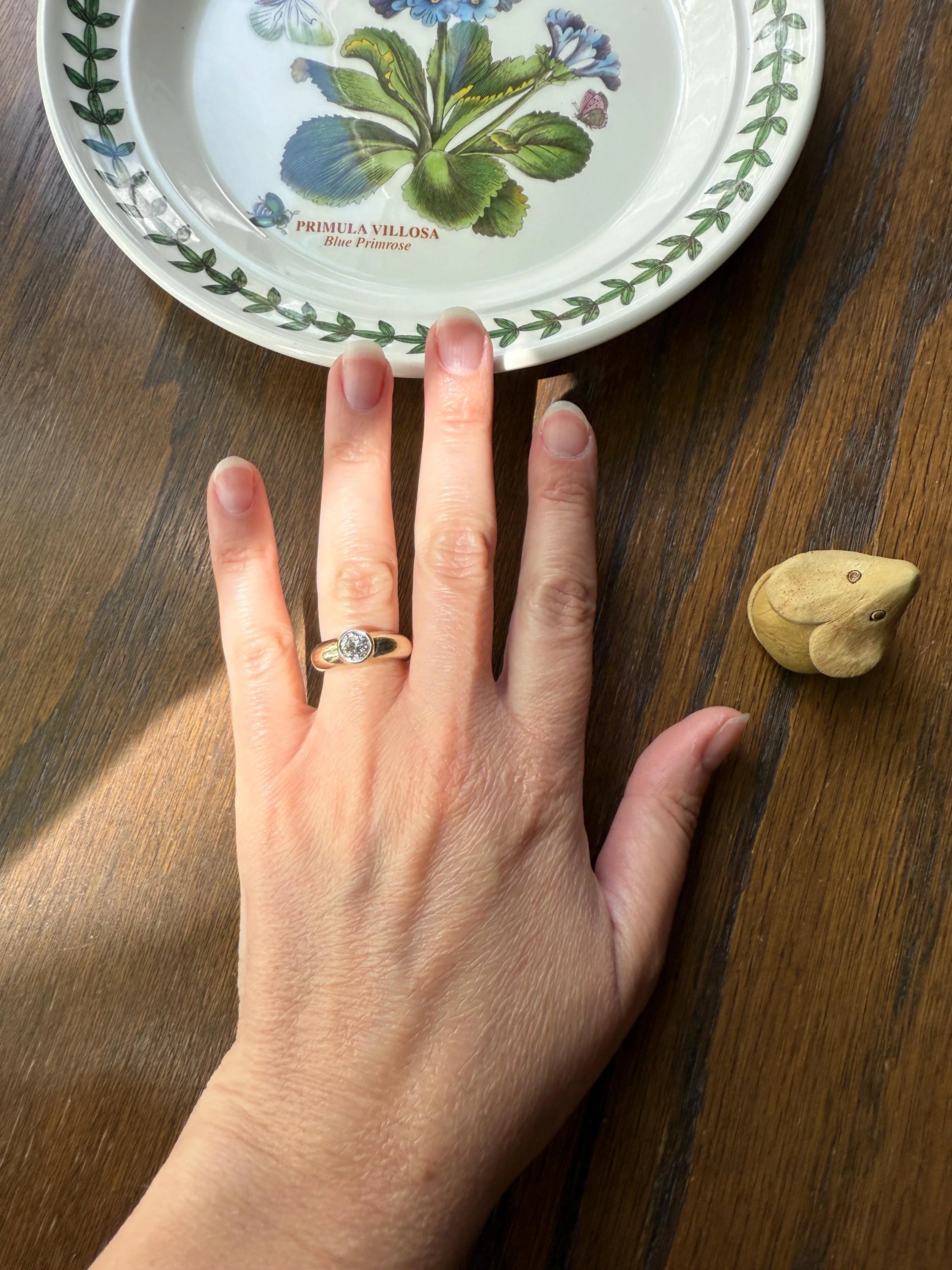 Vintage .73 Carat Transitional Cut DIAMOND Gypsy Bezel Set Ring Stacker Band Pale Yellow 18k Gold Solitaire - Image 6