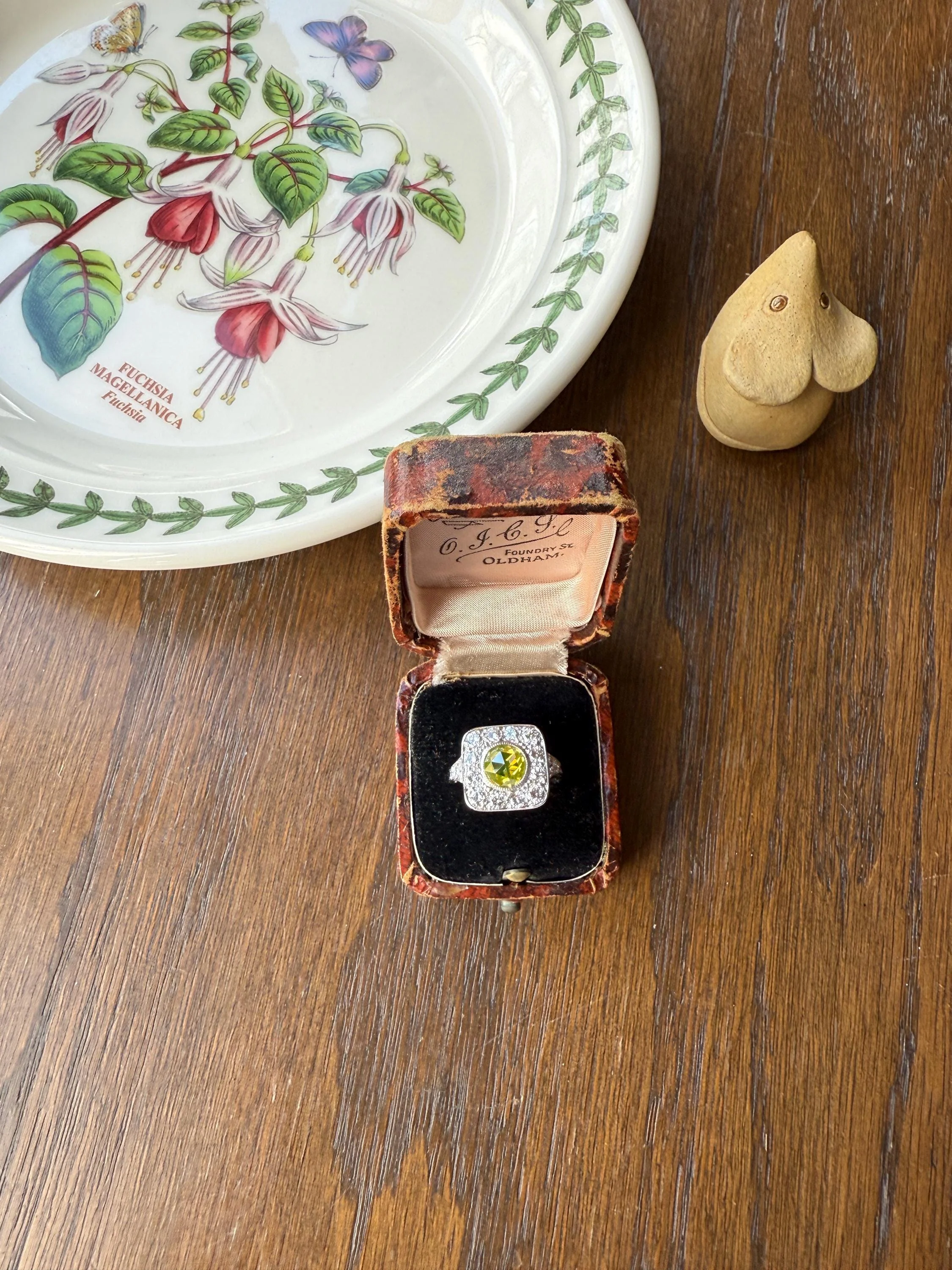 Vintage .8 Carat Fancy Greenish Yellow Natural ROSE CUT Diamond 1.8 Ctw Transitional Cut Boxed Cobblestone Panel Ring Platinum Lemon Lime - Image 18