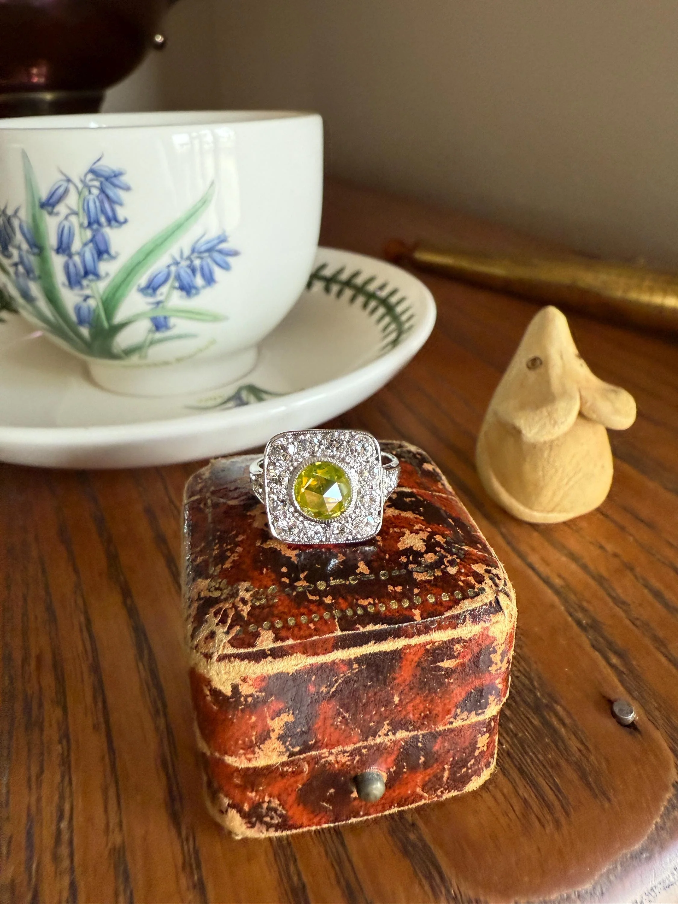 Vintage .8 Carat Fancy Greenish Yellow Natural ROSE CUT Diamond 1.8 Ctw Transitional Cut Boxed Cobblestone Panel Ring Platinum Lemon Lime - Image 7