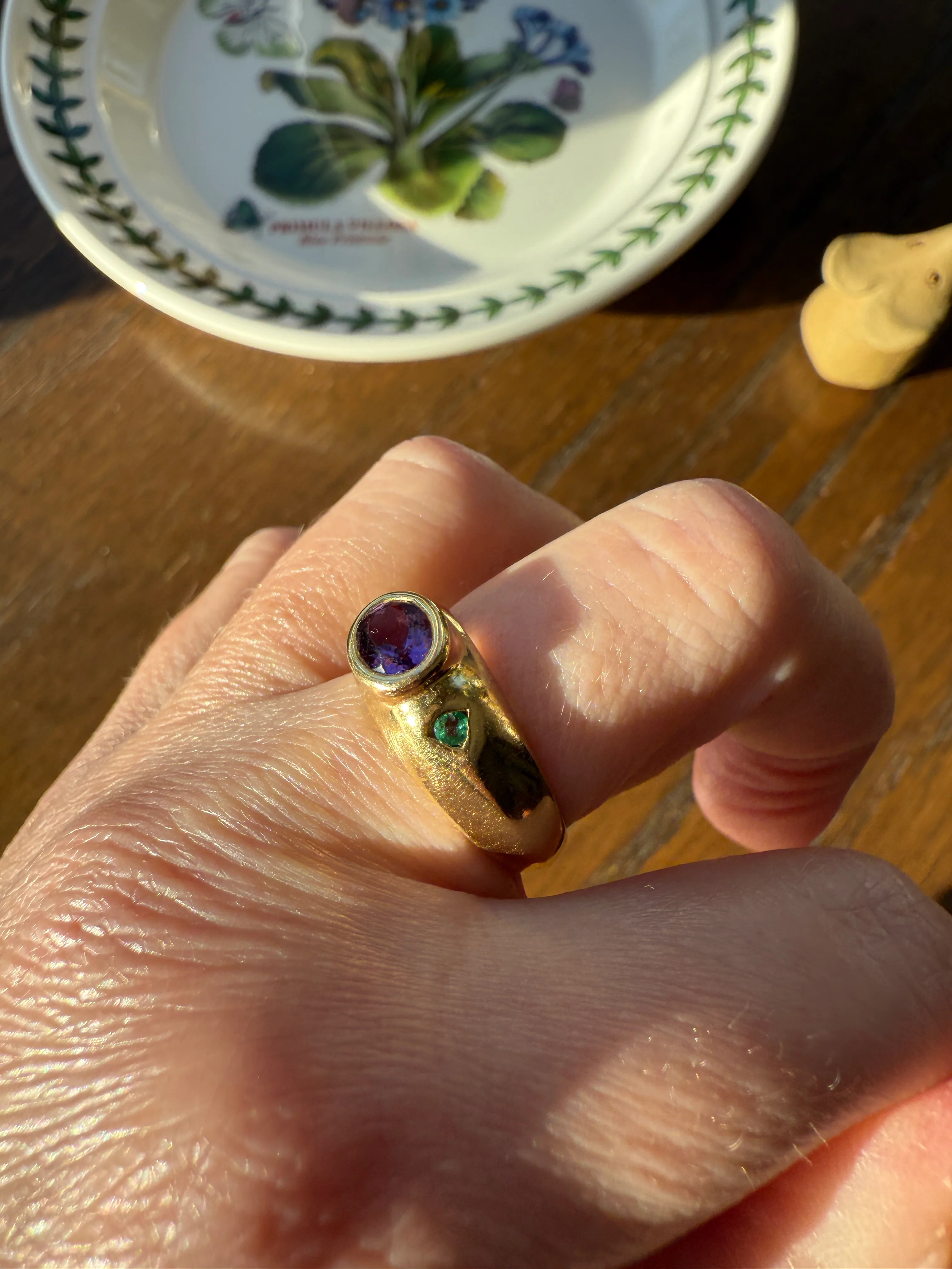 Vintage AMETHYST Emerald Geometric Domed Band Stacker Ring 18k Gold French Green Purple Chunky - Image 17