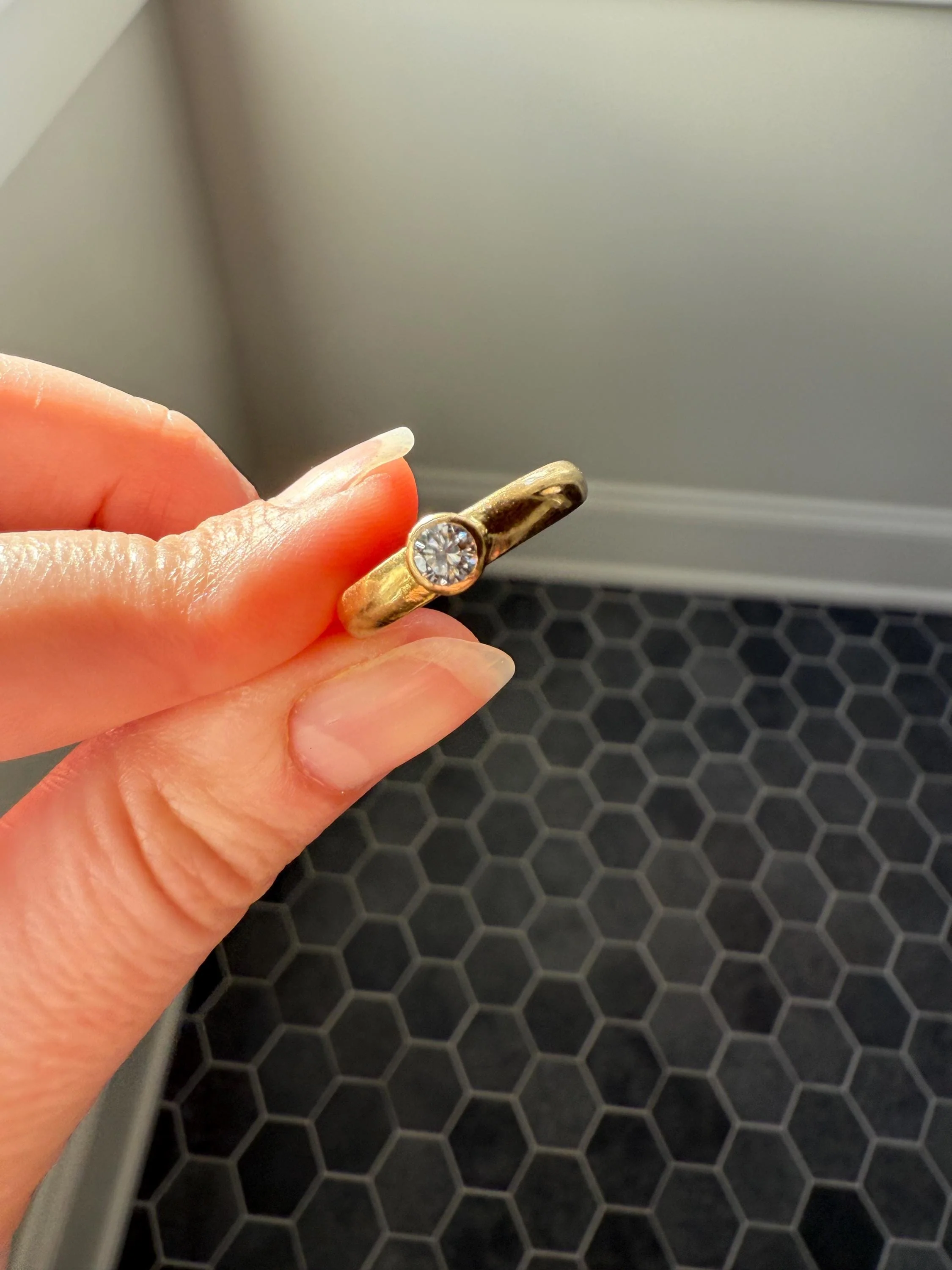 Vintage DIAMOND Bezel Set Ring Stacker Band 18k Gold Solid French Geometric Engagement Gift Unisex - Image 3