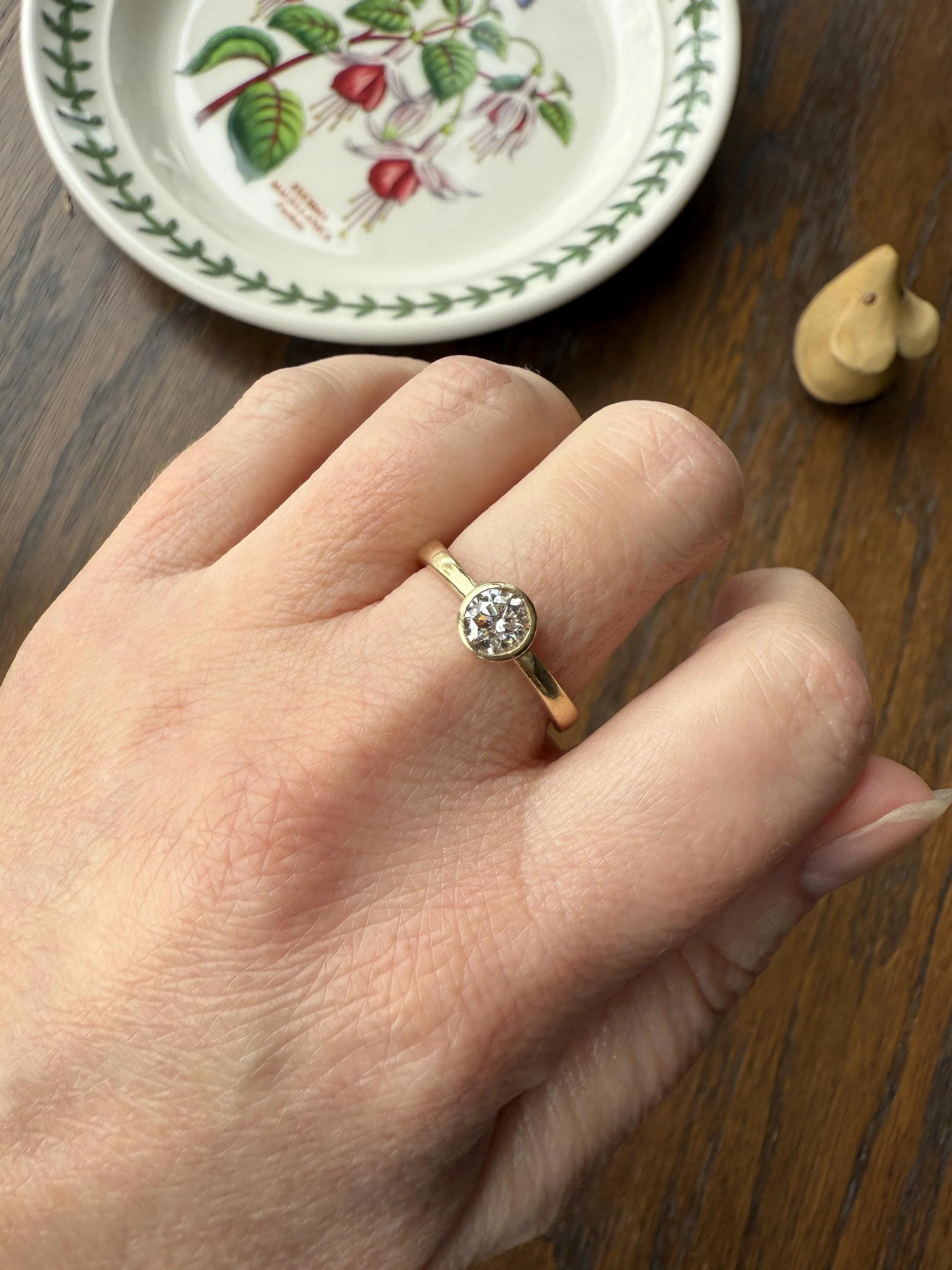 Vintage DIAMOND Bezel Set Ring Stacker Band 14k Gold Solid Geometric Engagement Gift Unisex - Image 11