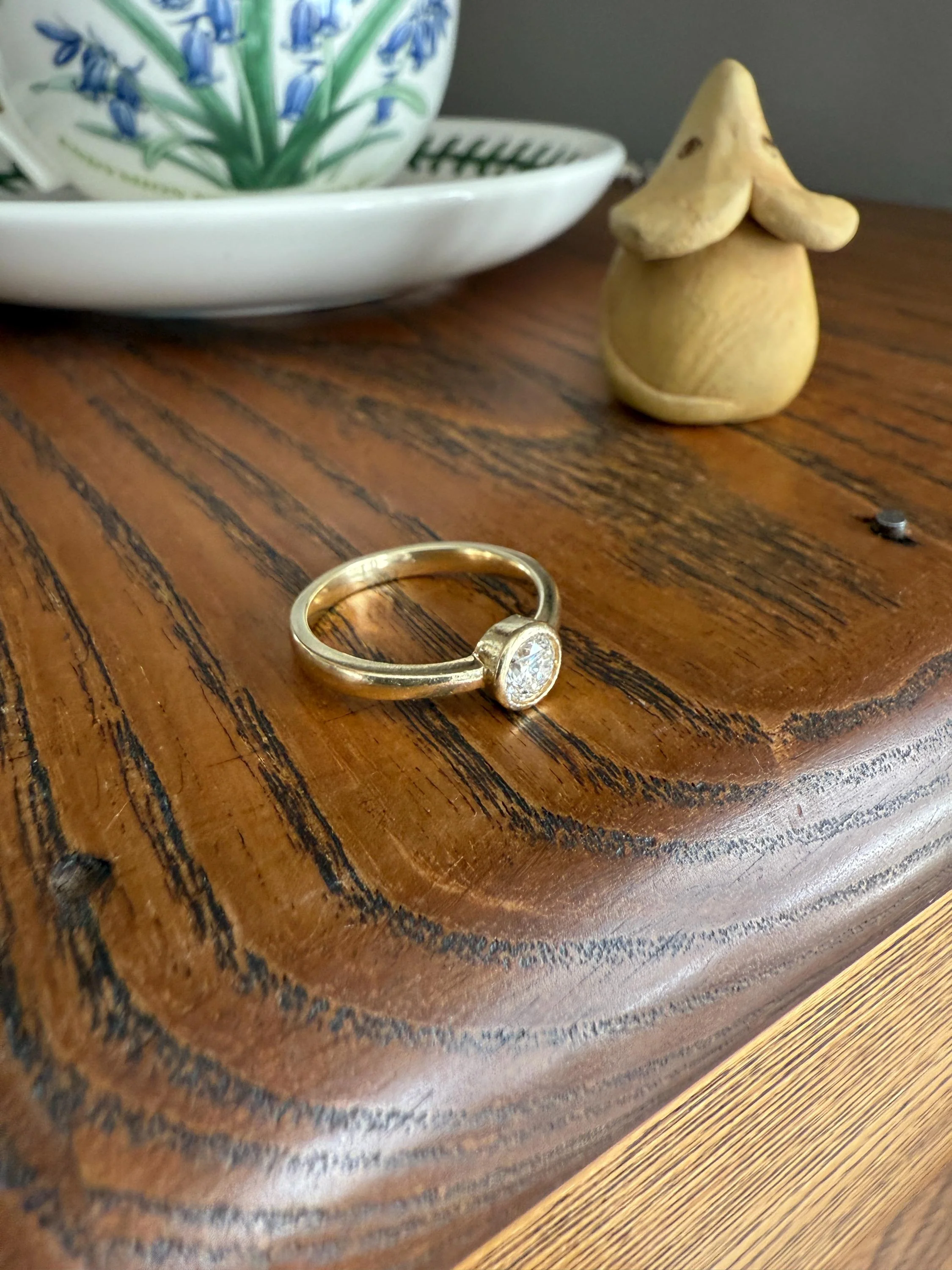 Vintage DIAMOND Bezel Set Ring Stacker Band 14k Gold Solid Geometric Engagement Gift Unisex - Image 12