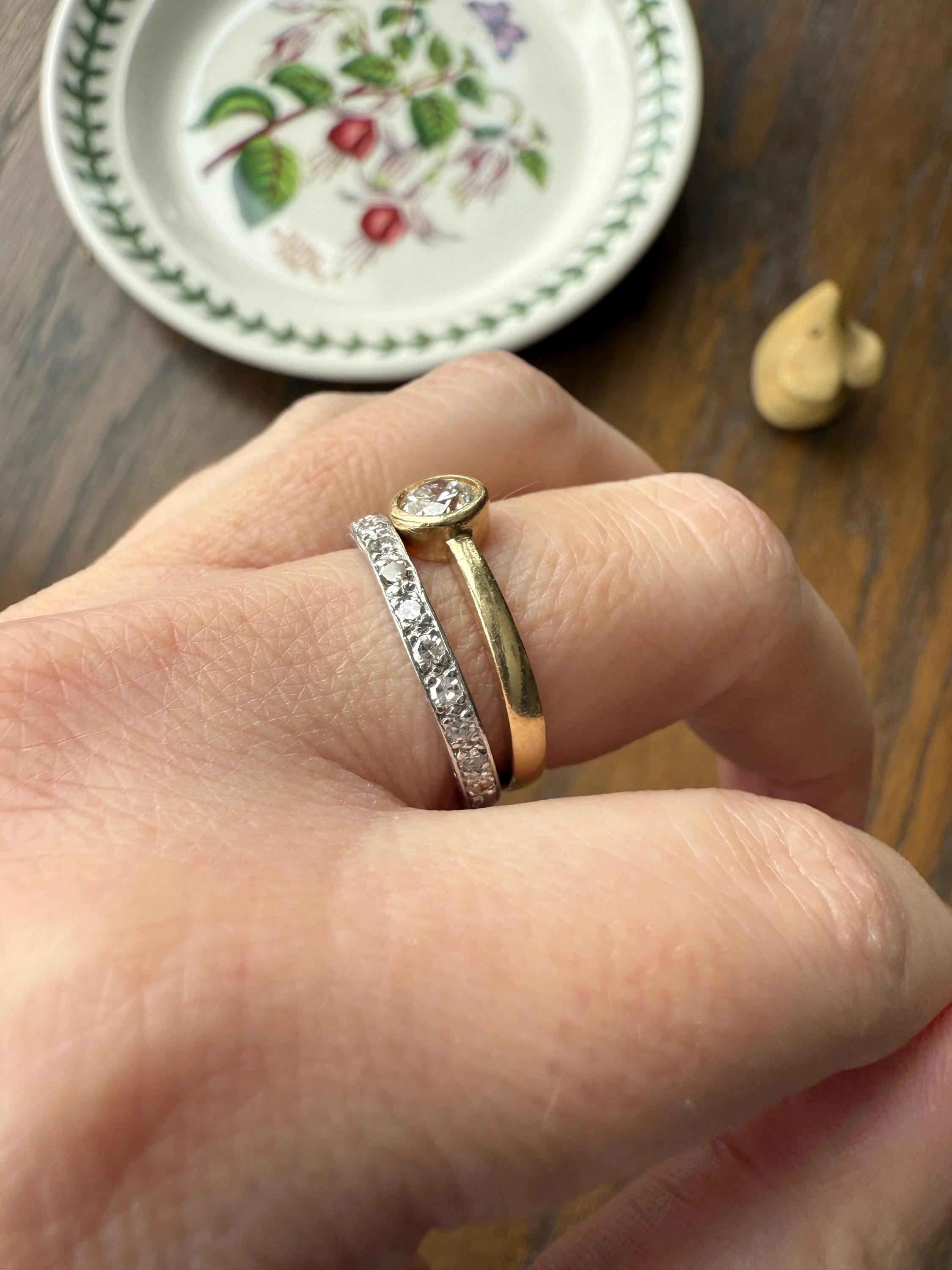 Vintage DIAMOND Bezel Set Ring Stacker Band 14k Gold Solid Geometric Engagement Gift Unisex - Image 7