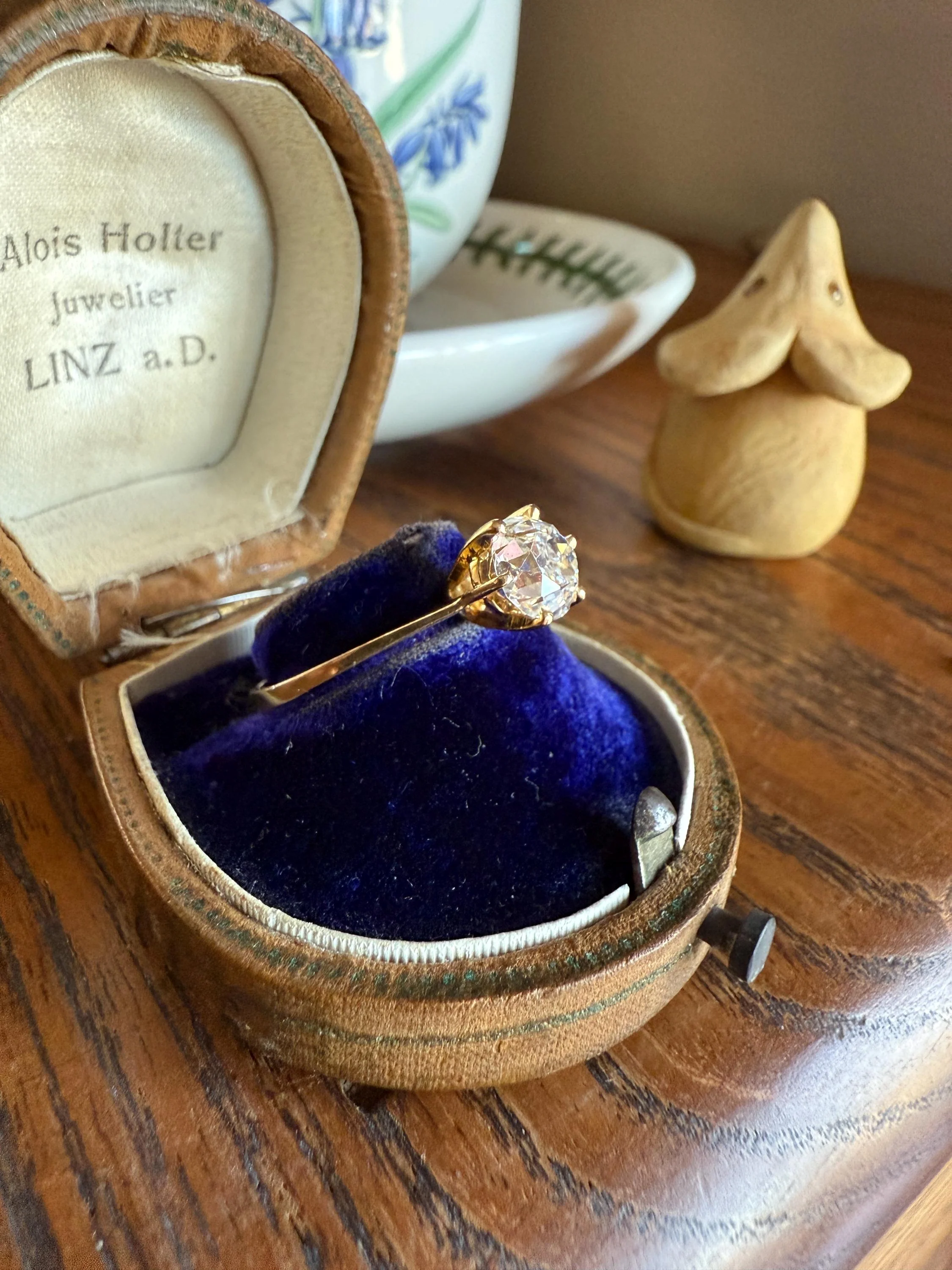 Vintage EYE CLEAN 1.2 Carat French Solitaire Ring Chunky Antique Cushion Old Mine Cut DIAMOND 18k Gold Band Engagement Romantic Gift 1Ct OmC - Image 4