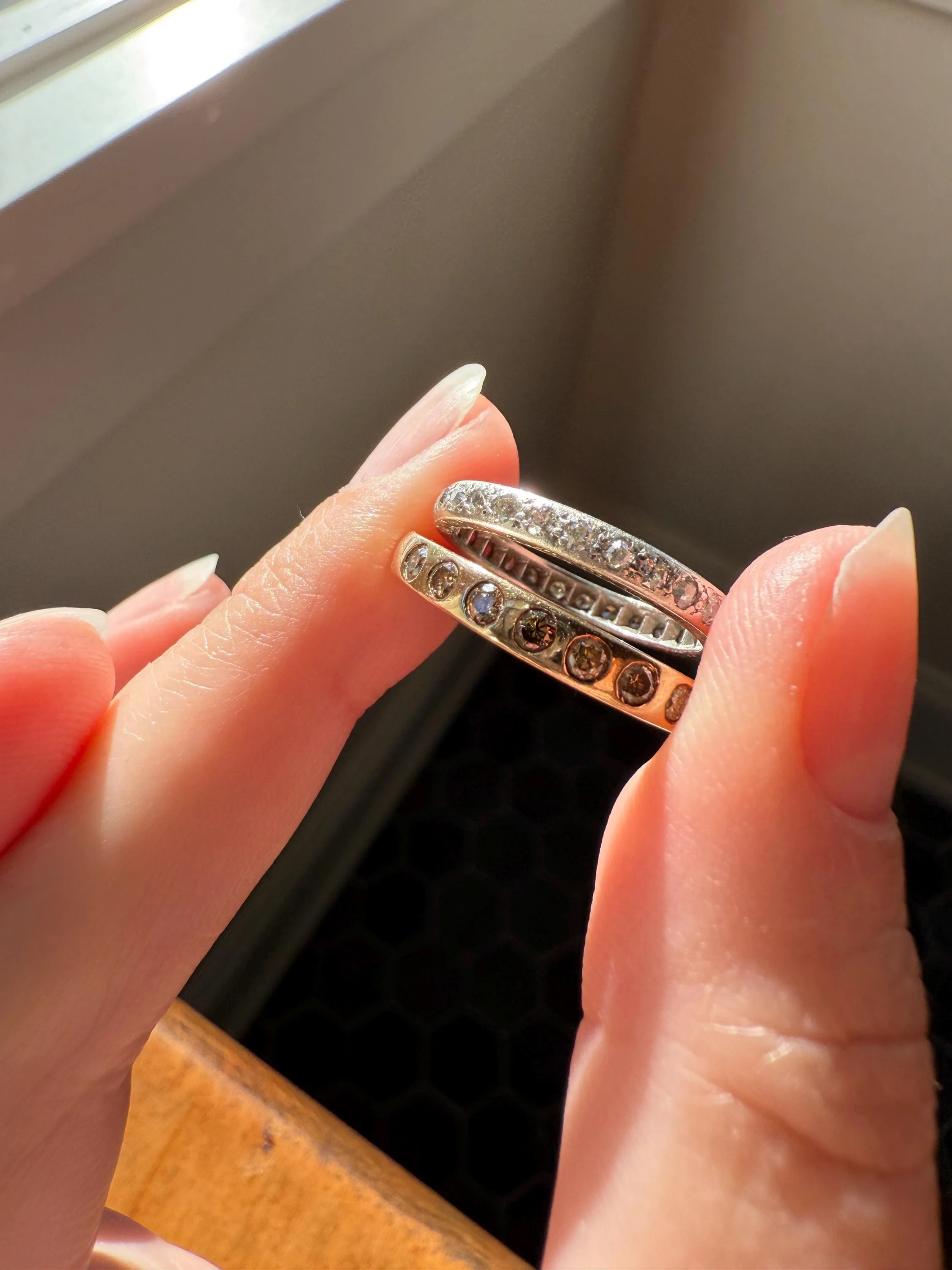 Vintage FANCY Brown Chocolate Golden Cognac Diamond Seven Stone Gypsy Band Skinny Stacker Half Hoop Eternity 9k Gold Minimalist - Image 9