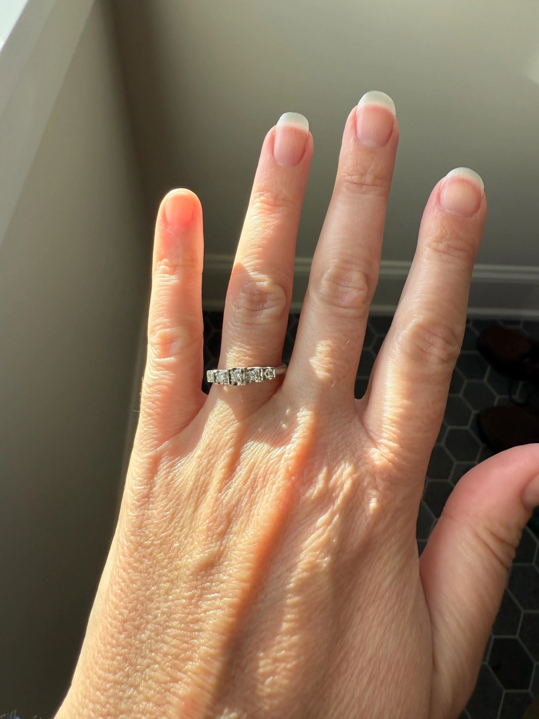 Vintage Five Stone Older Brilliant Cut DIAMOND Ring Stepped Squares Platinum Stacker Art Deco Geometric Band Tall Splay - Image 3