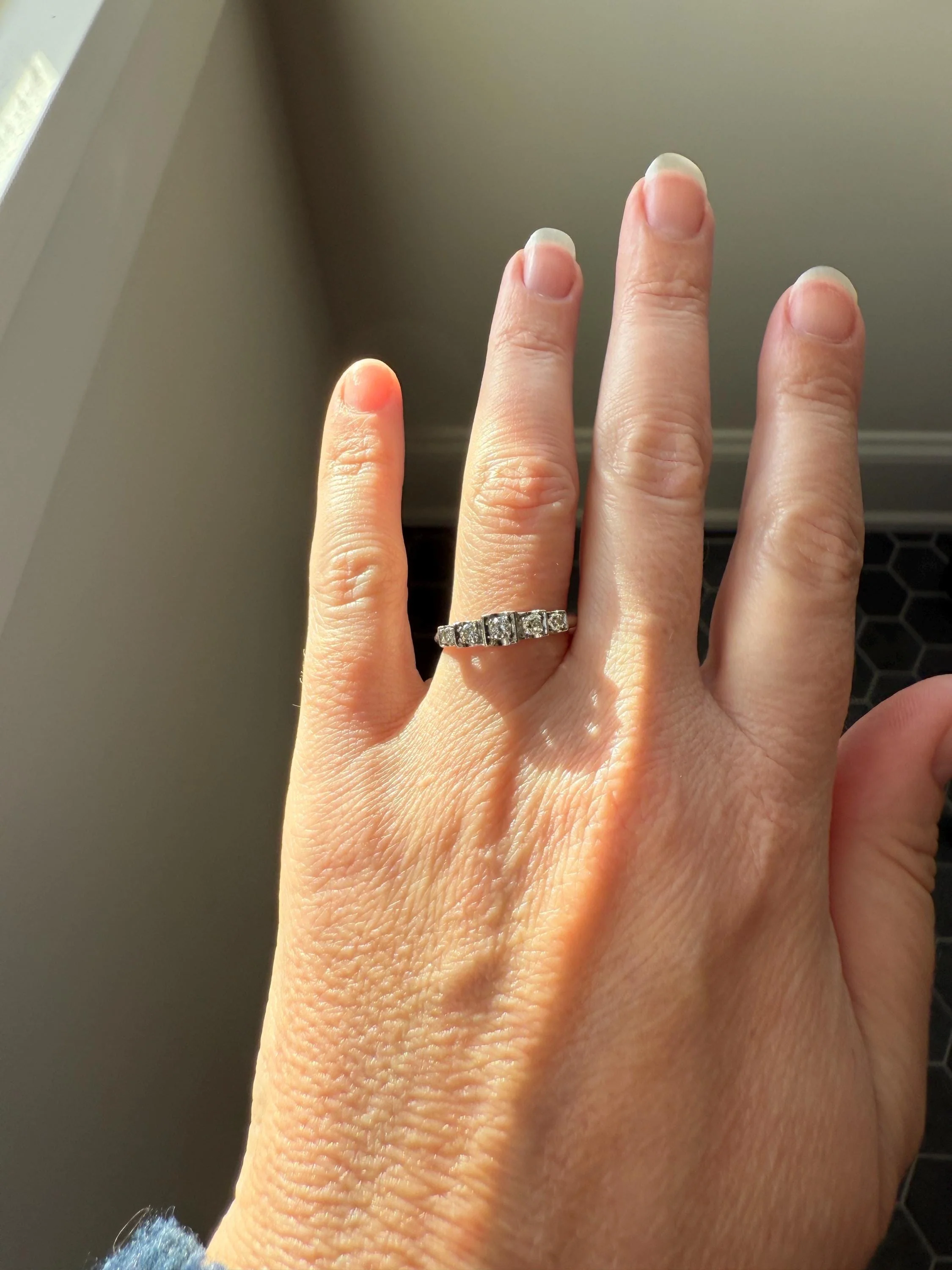 Vintage Five Stone Older Brilliant Cut DIAMOND Ring Stepped Squares Platinum Stacker Art Deco Geometric Band Tall Splay - Image 5
