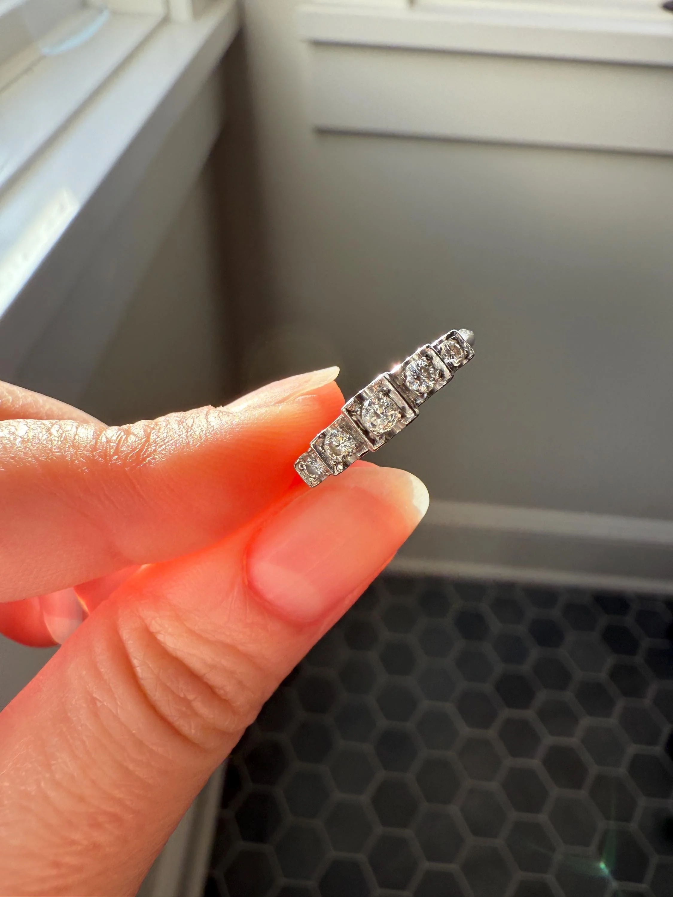 Vintage Five Stone Older Brilliant Cut DIAMOND Ring Stepped Squares Platinum Stacker Art Deco Geometric Band Tall Splay - Image 6