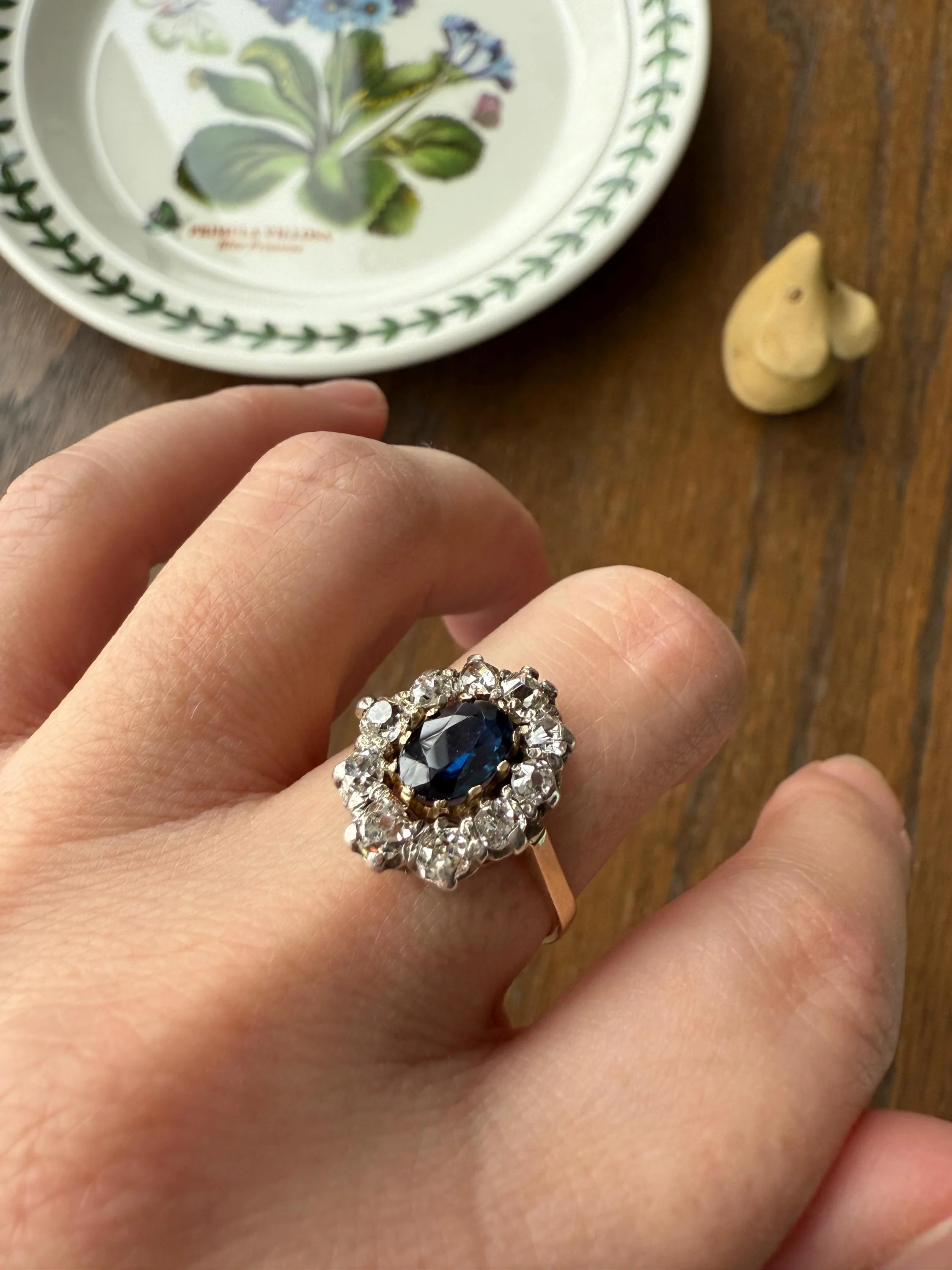Vintage Natural SAPPHIRE Blue Antique 1.25 Carat Tdw Old Mine Cut DIAMOND Chunky Halo Ring 18k Gold 1.25Ctw OMC - Image 3