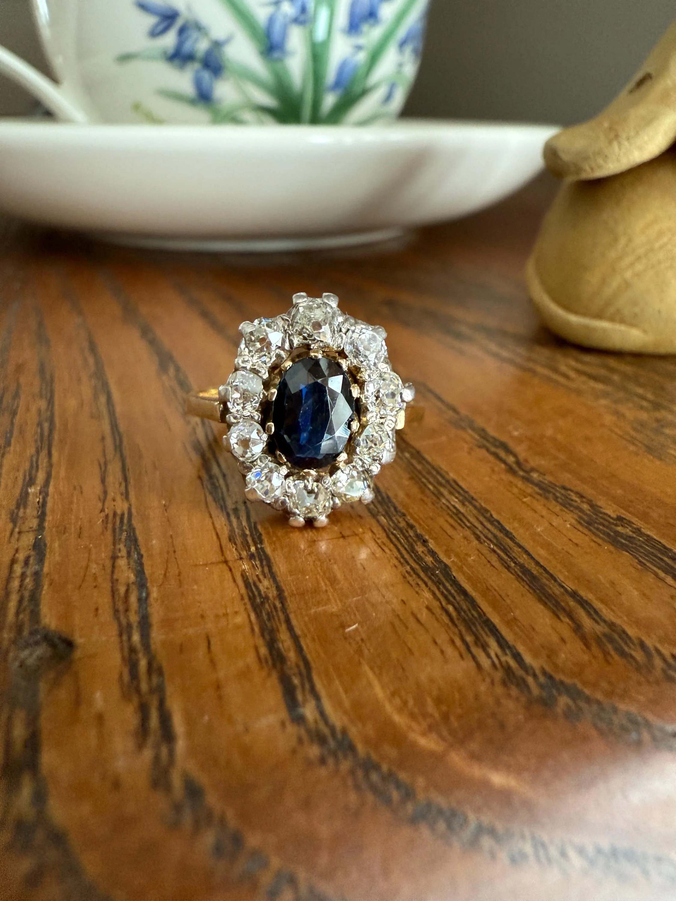Vintage Natural SAPPHIRE Blue Antique 1.25 Carat Tdw Old Mine Cut DIAMOND Chunky Halo Ring 18k Gold 1.25Ctw OMC - Image 9