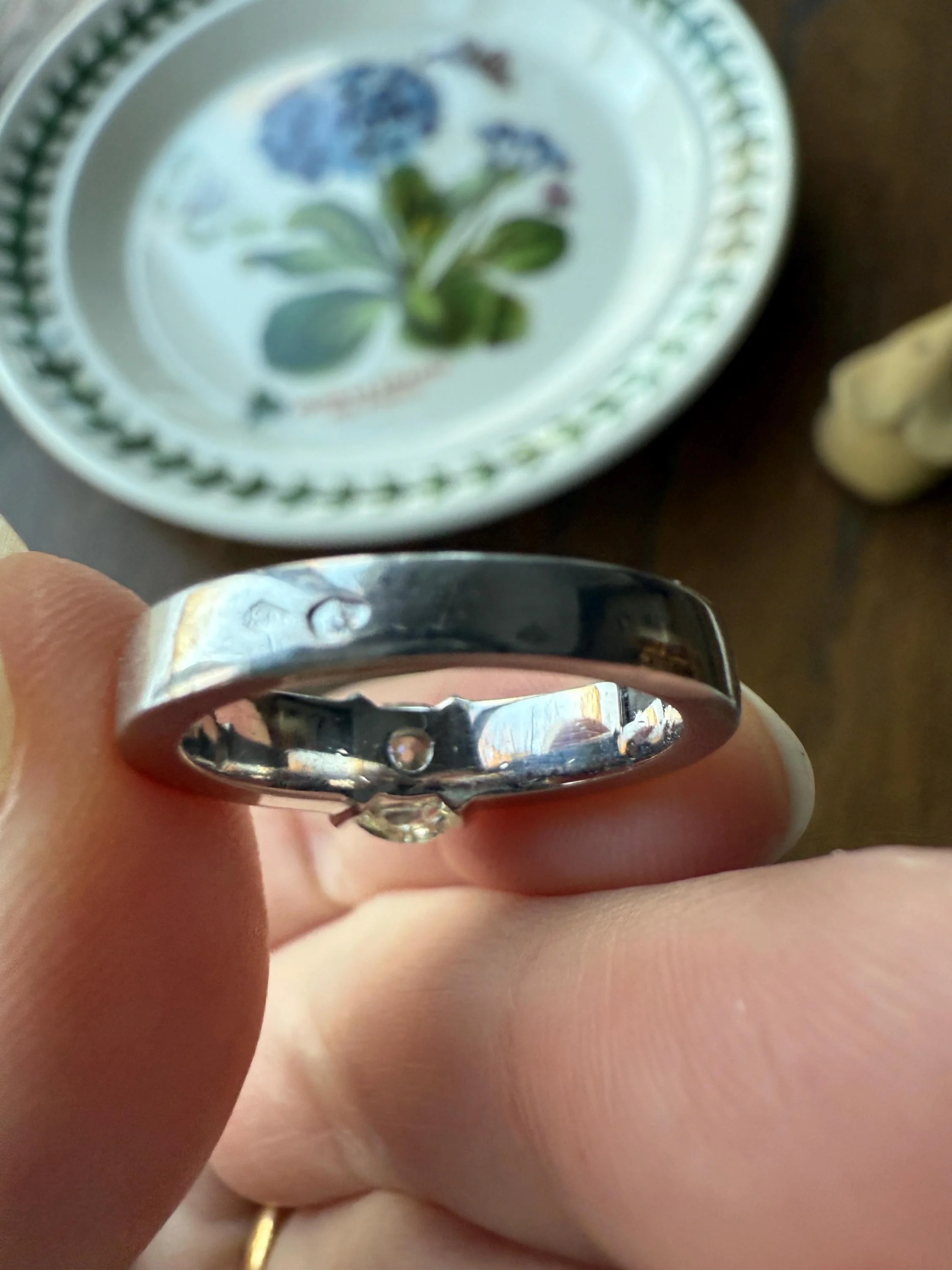 Vintage One Carat Antique Old Mine Cut DIAMOND Ring Stacker Band 7.7g 18k White Gold Solitaire Geometric Engagement 1Ctw OmC - Image 18