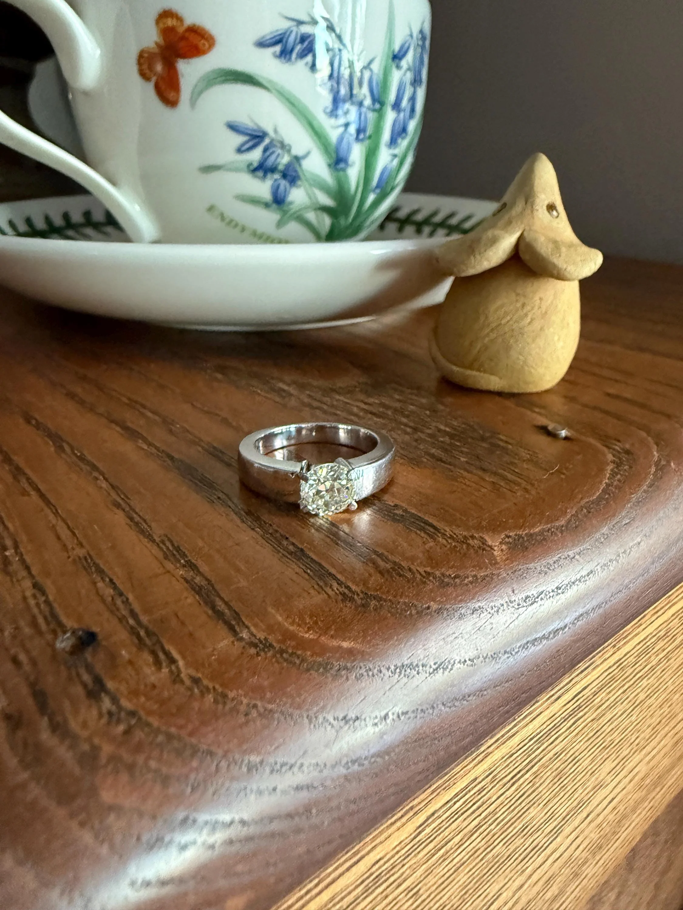 Vintage One Carat Antique Old Mine Cut DIAMOND Ring Stacker Band 7.7g 18k White Gold Solitaire Geometric Engagement 1Ctw OmC - Image 20