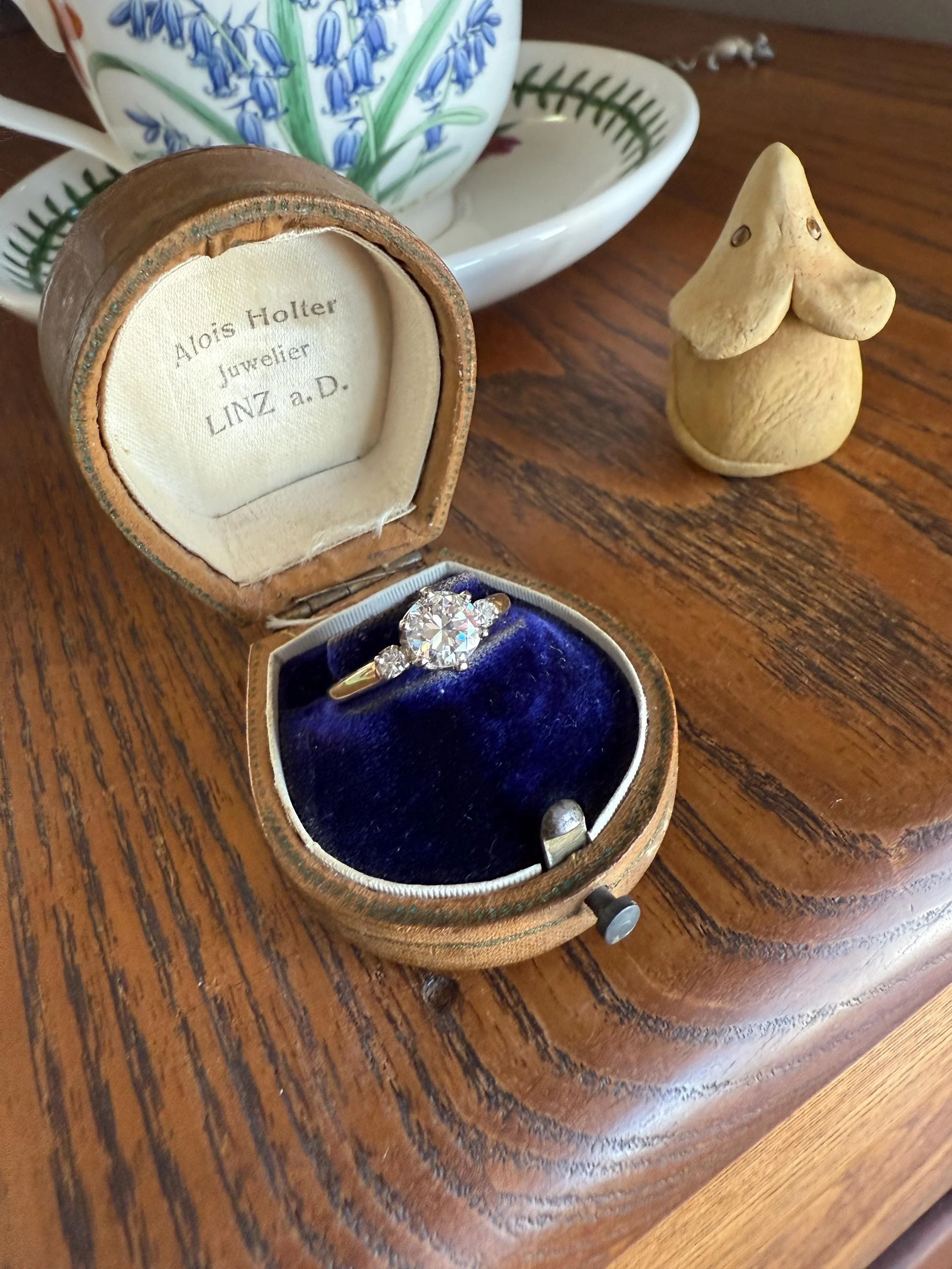 A+ Vintage One CARAT Transitional Cut DIAMOND Eye Clean Solitaire Engagement Ring w/ accents 18k Gold Fiery Stacker - Image 3