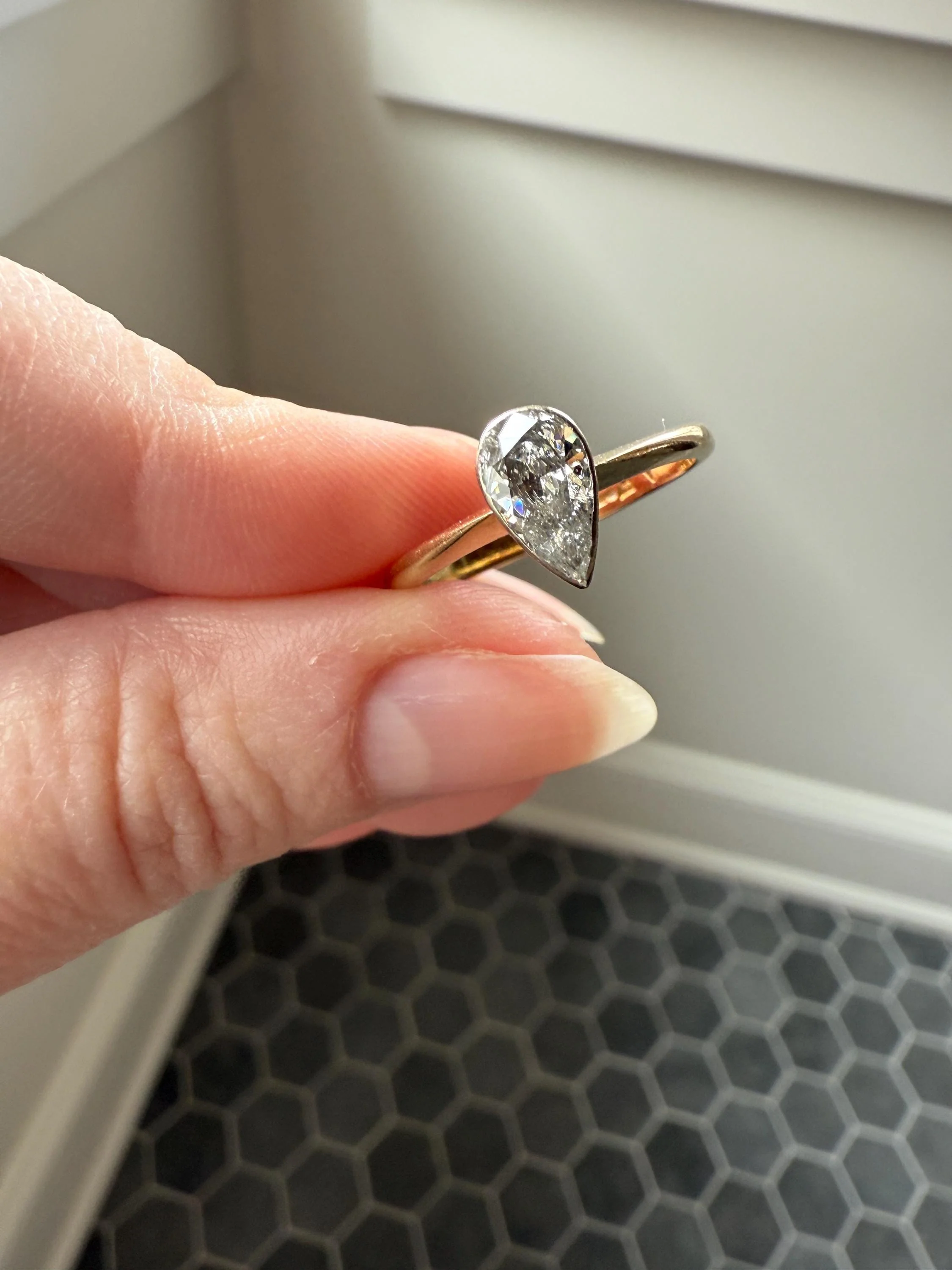 Vintage PEAR Natural Diamond Solitaire Ring One Carat 18k Gold Bezel Set Knife Edge Band Engagement Stacker - Image 6