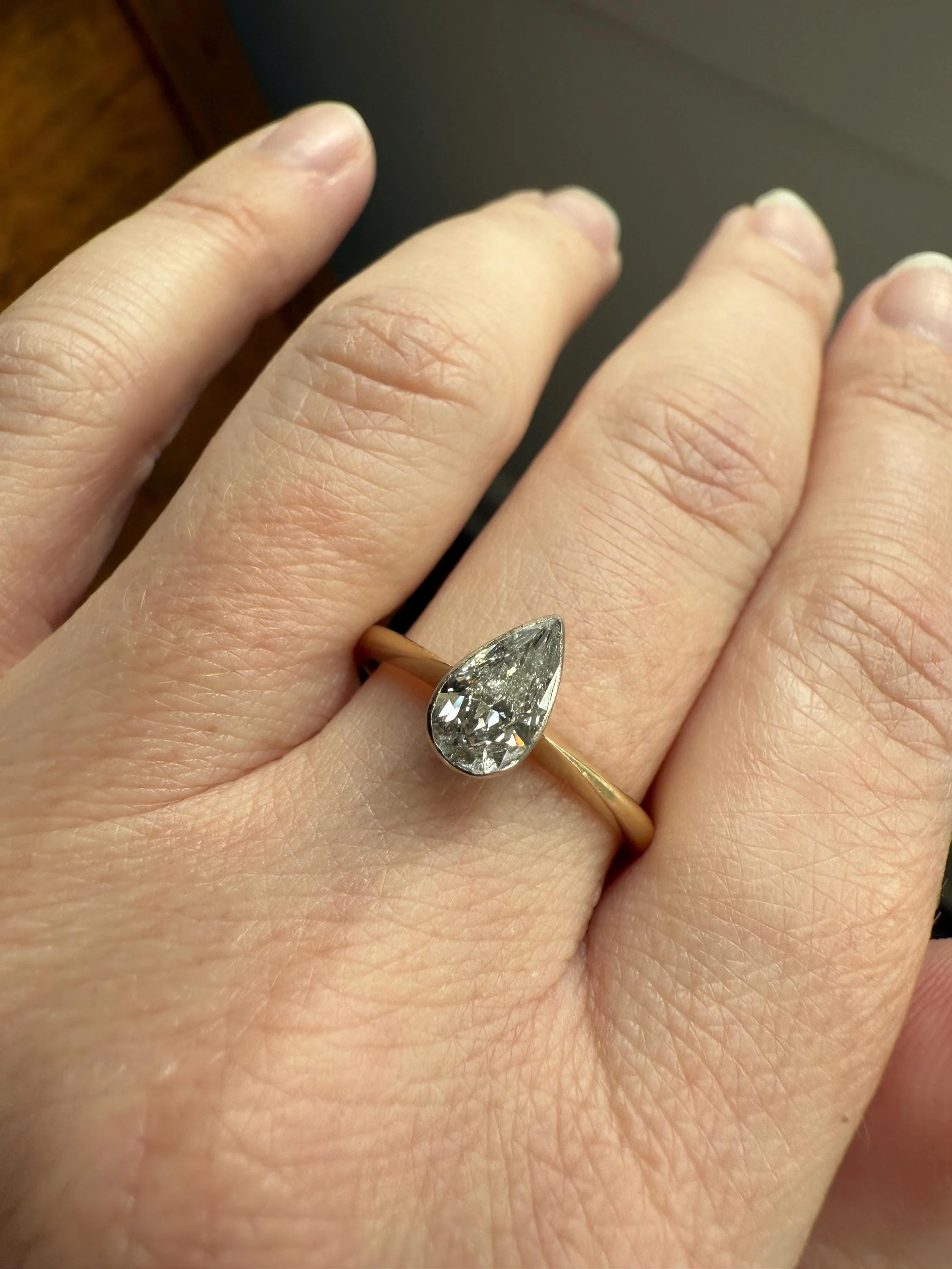 Vintage PEAR Natural Diamond Solitaire Ring One Carat 18k Gold Bezel Set Knife Edge Band Engagement Stacker - Image 7