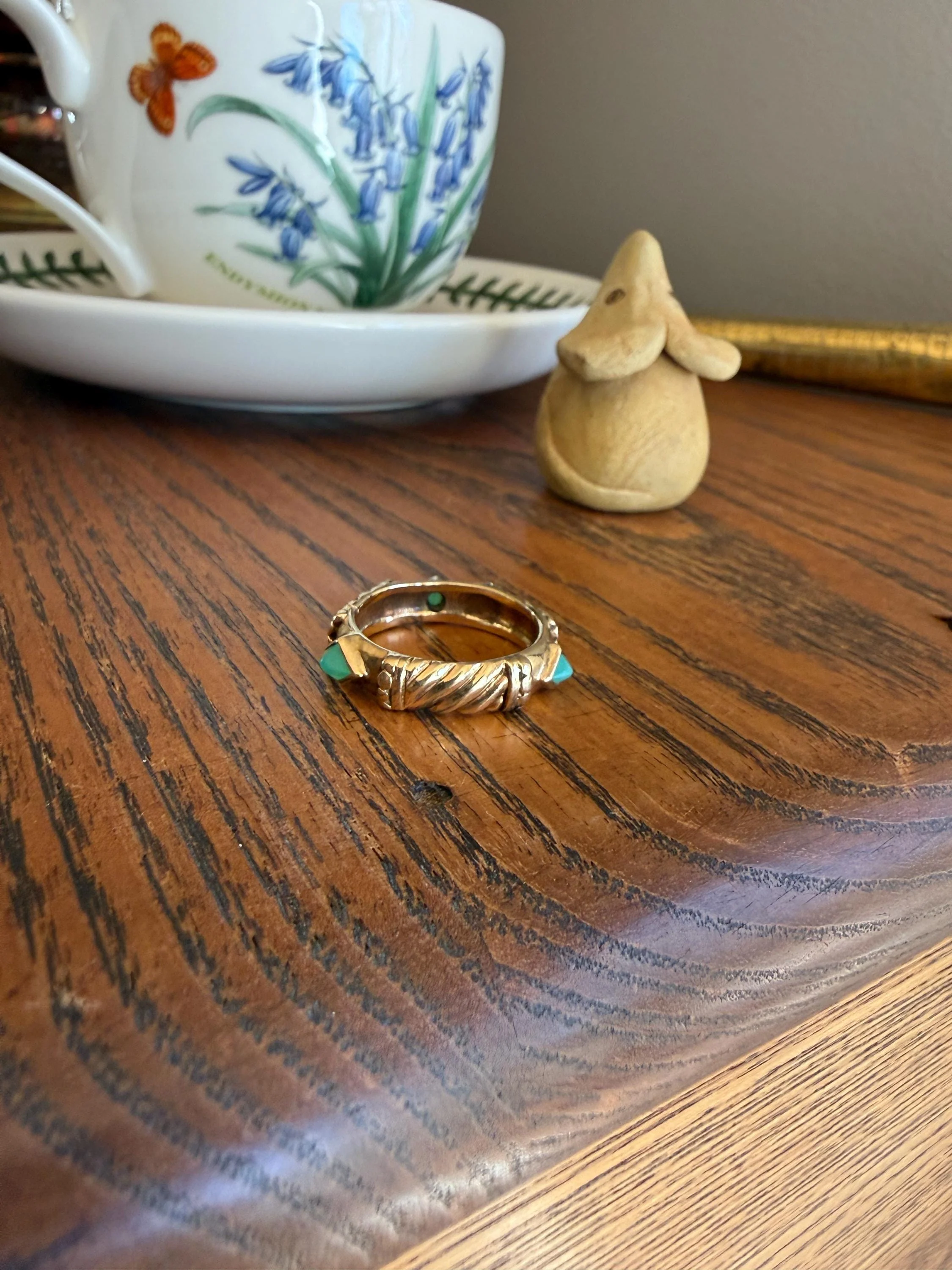 Vintage Pyramid Green Chalcedony Braid Rivet 3D Chunky Band 10k Gold Ring Retro Stacker Texture - Image 5